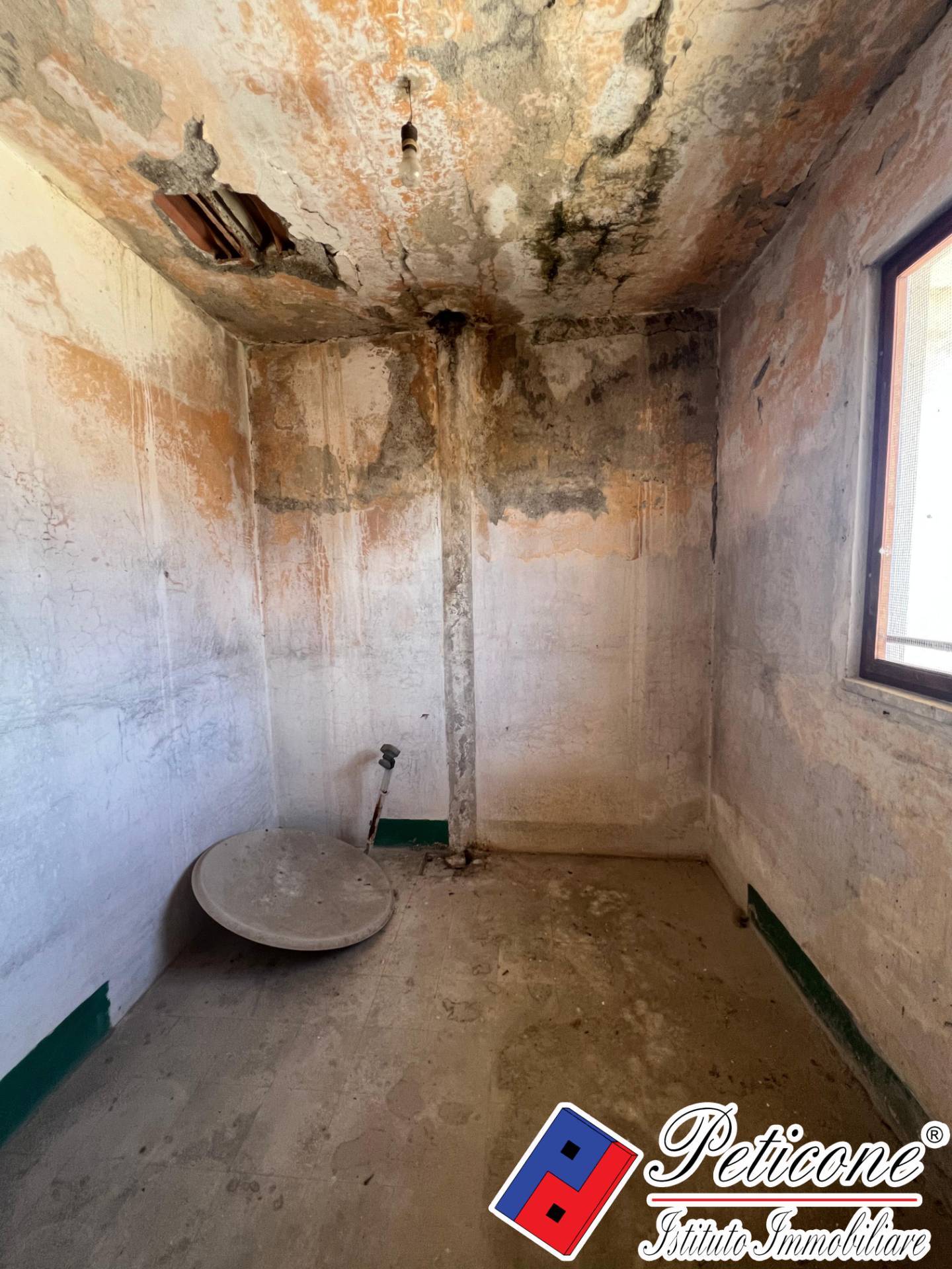 Stabile-Palazzo in vendita a Pontecorvo