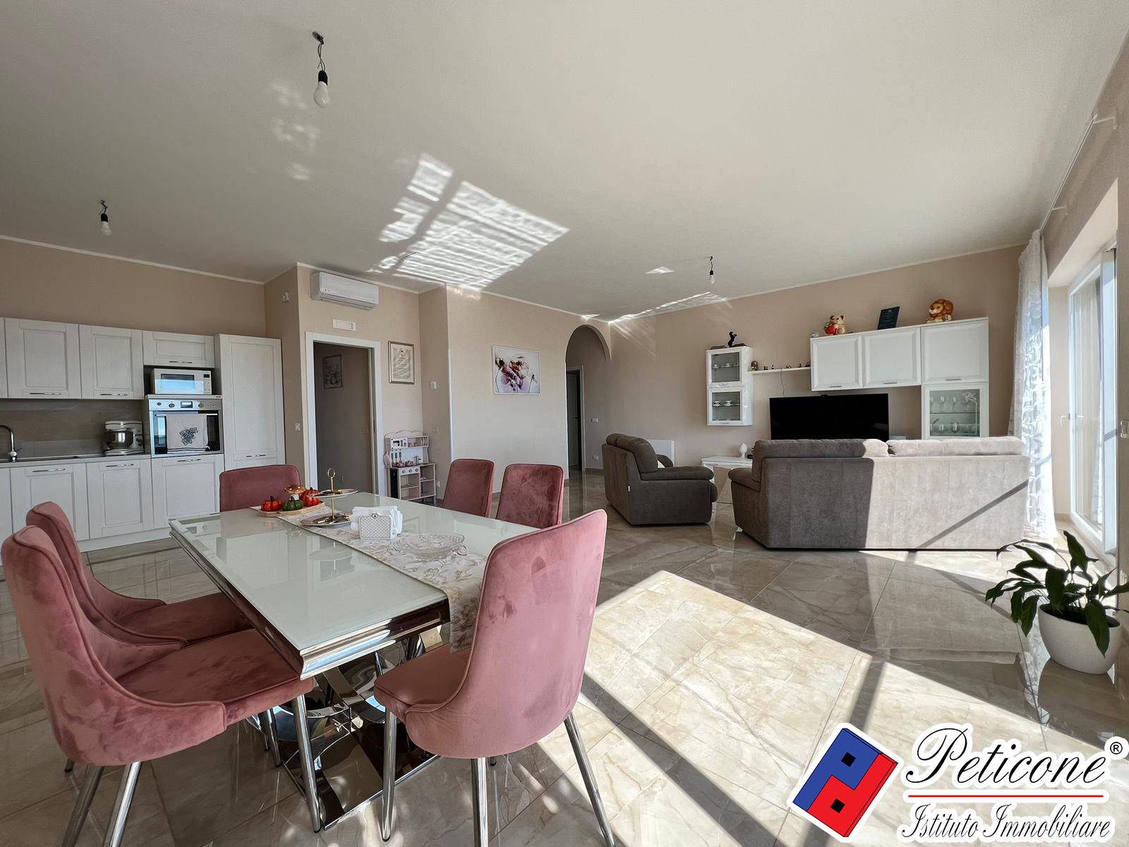 Appartamento in vendita a Monte San Biagio, Centro