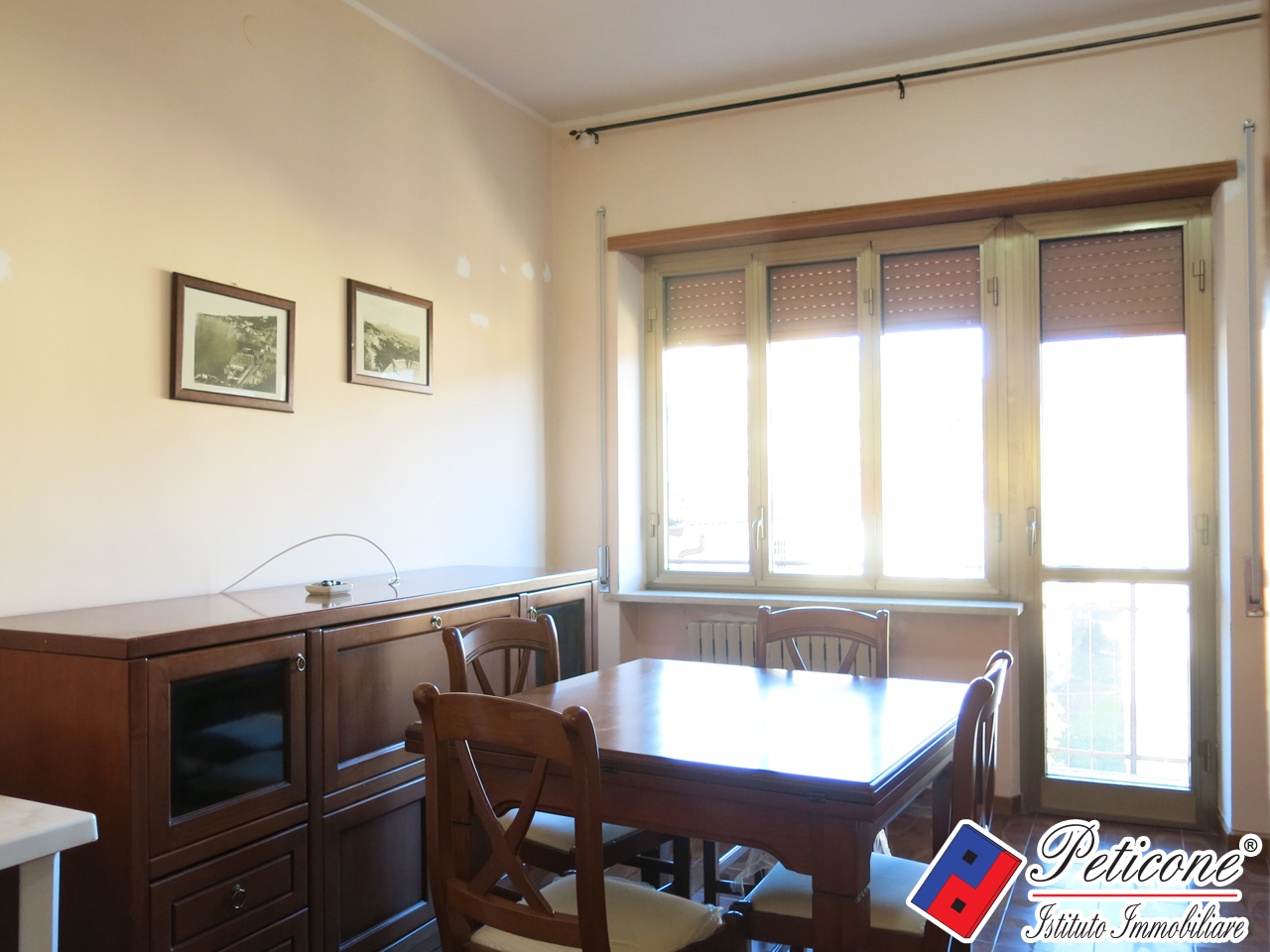 Appartamento in vendita a Lenola, Centro