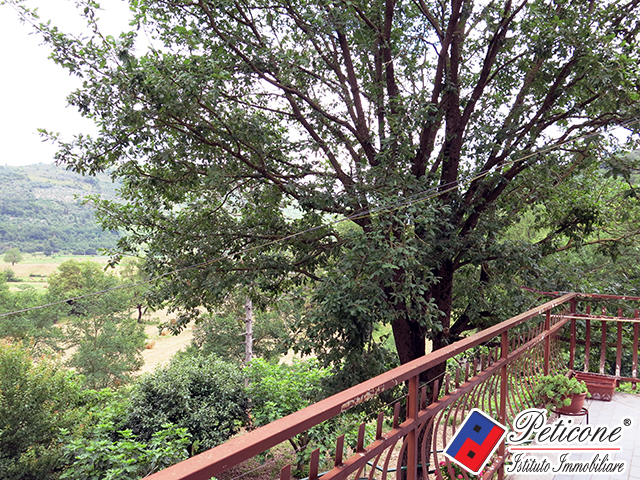 Villa in vendita a Lenola, Semicentro