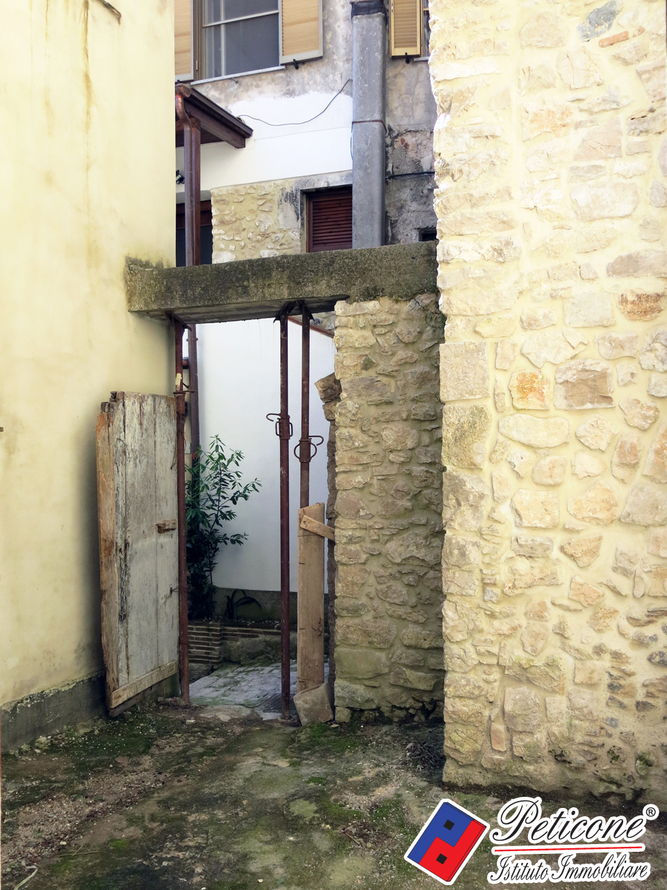 Appartamento in vendita a Lenola, Centro