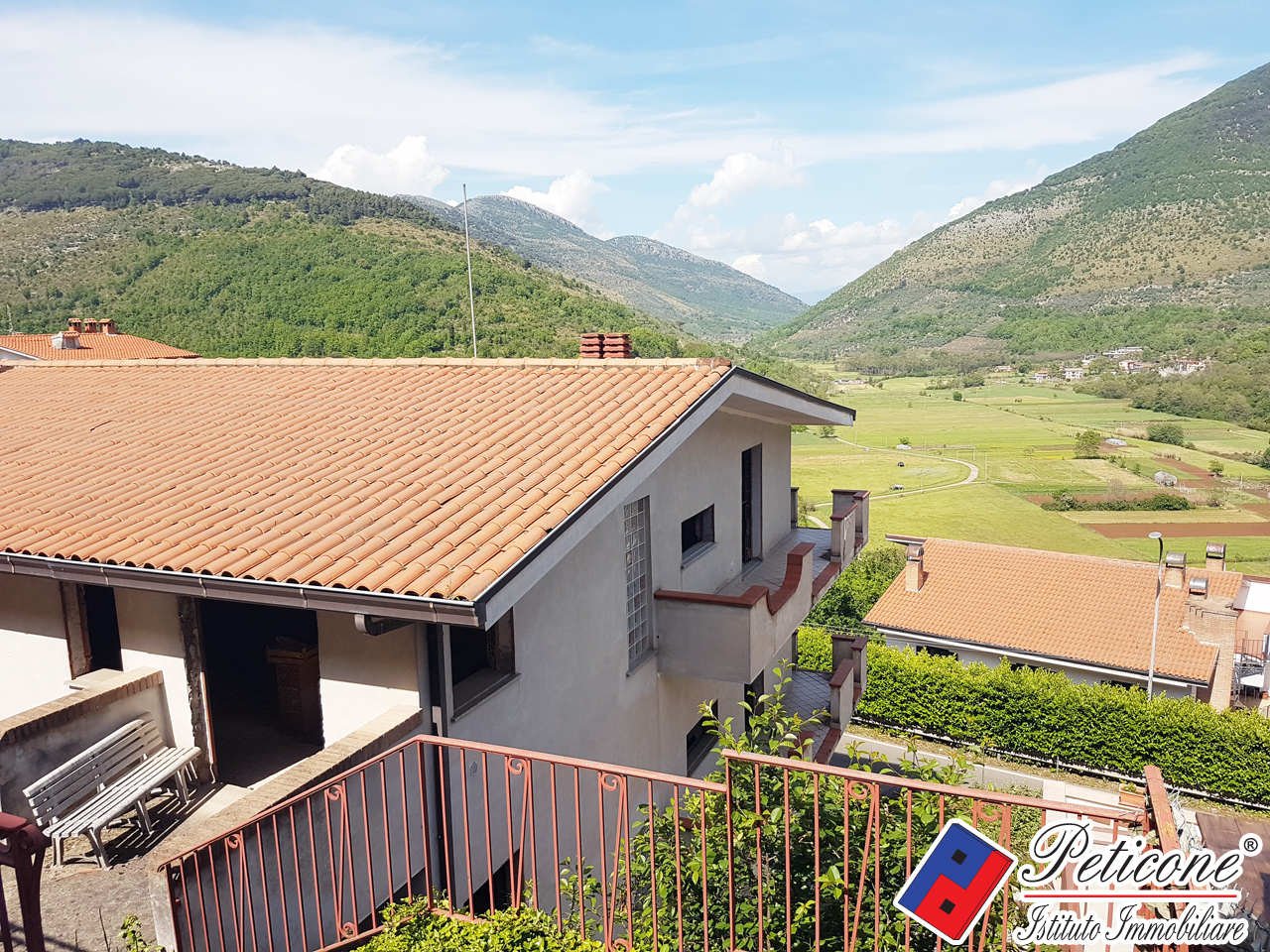 Villa in vendita a Lenola, Centro