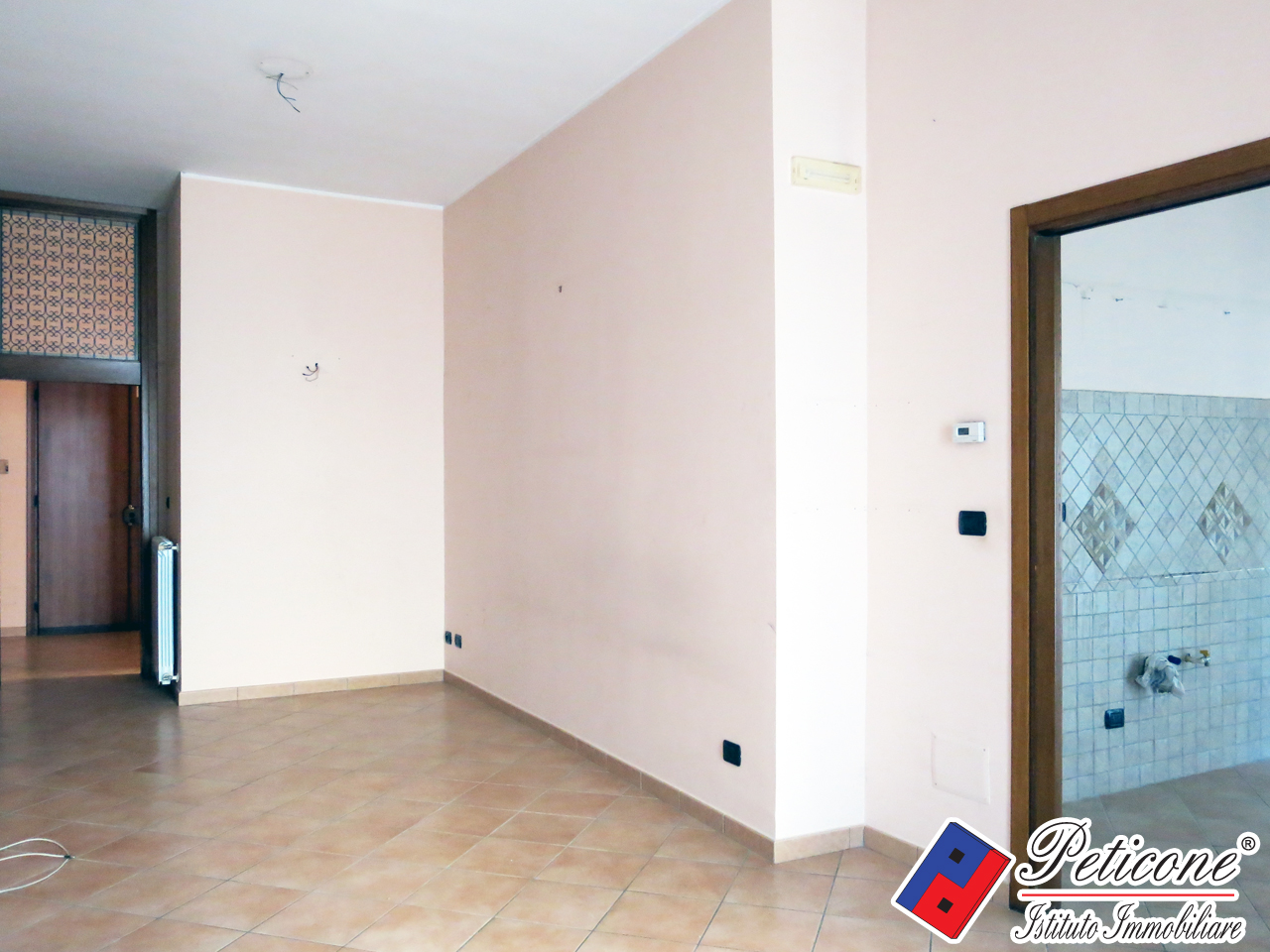 Appartamento in vendita a Fondi, Centro storico