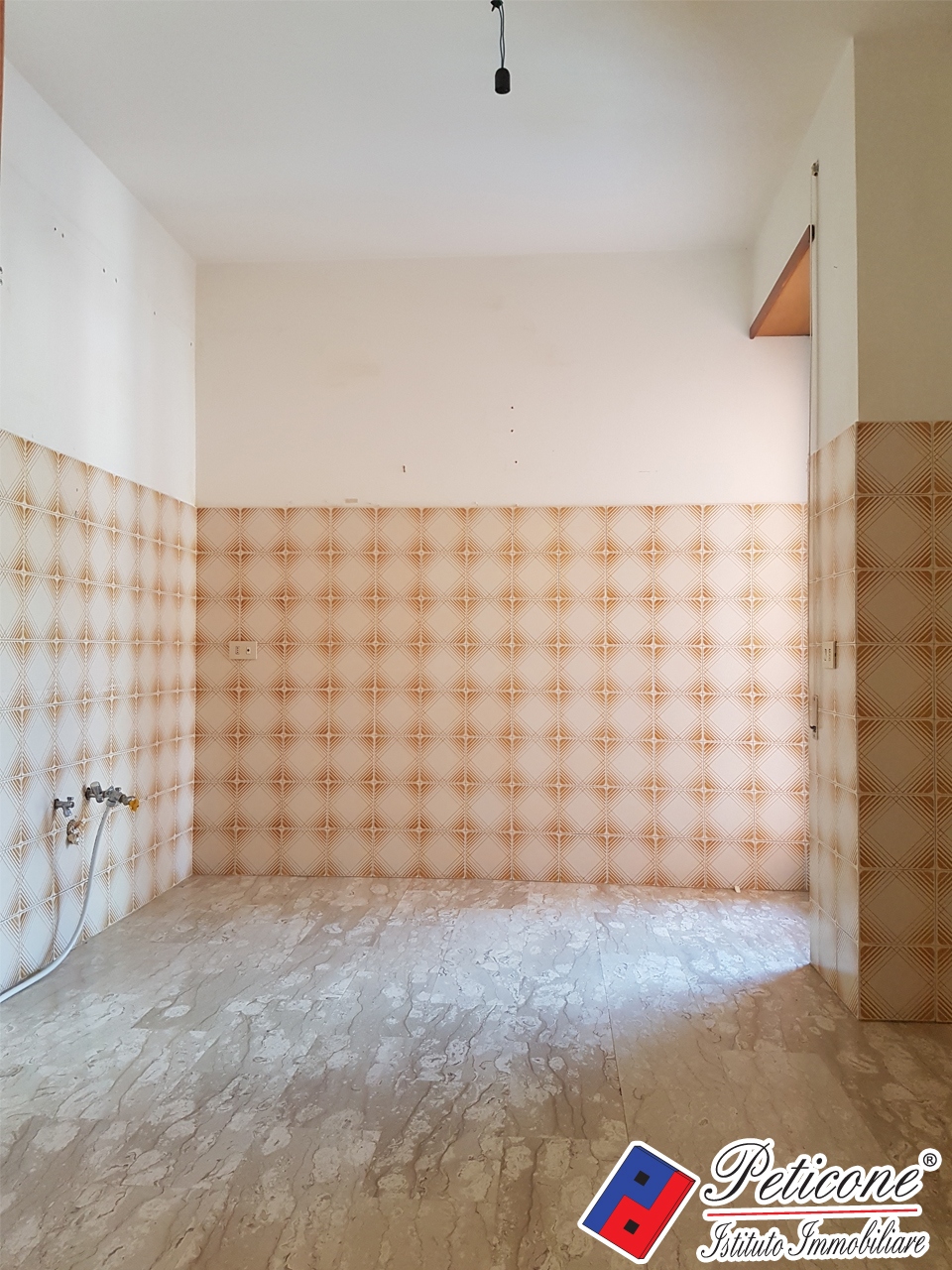 Appartamento in vendita a Fondi, Centro