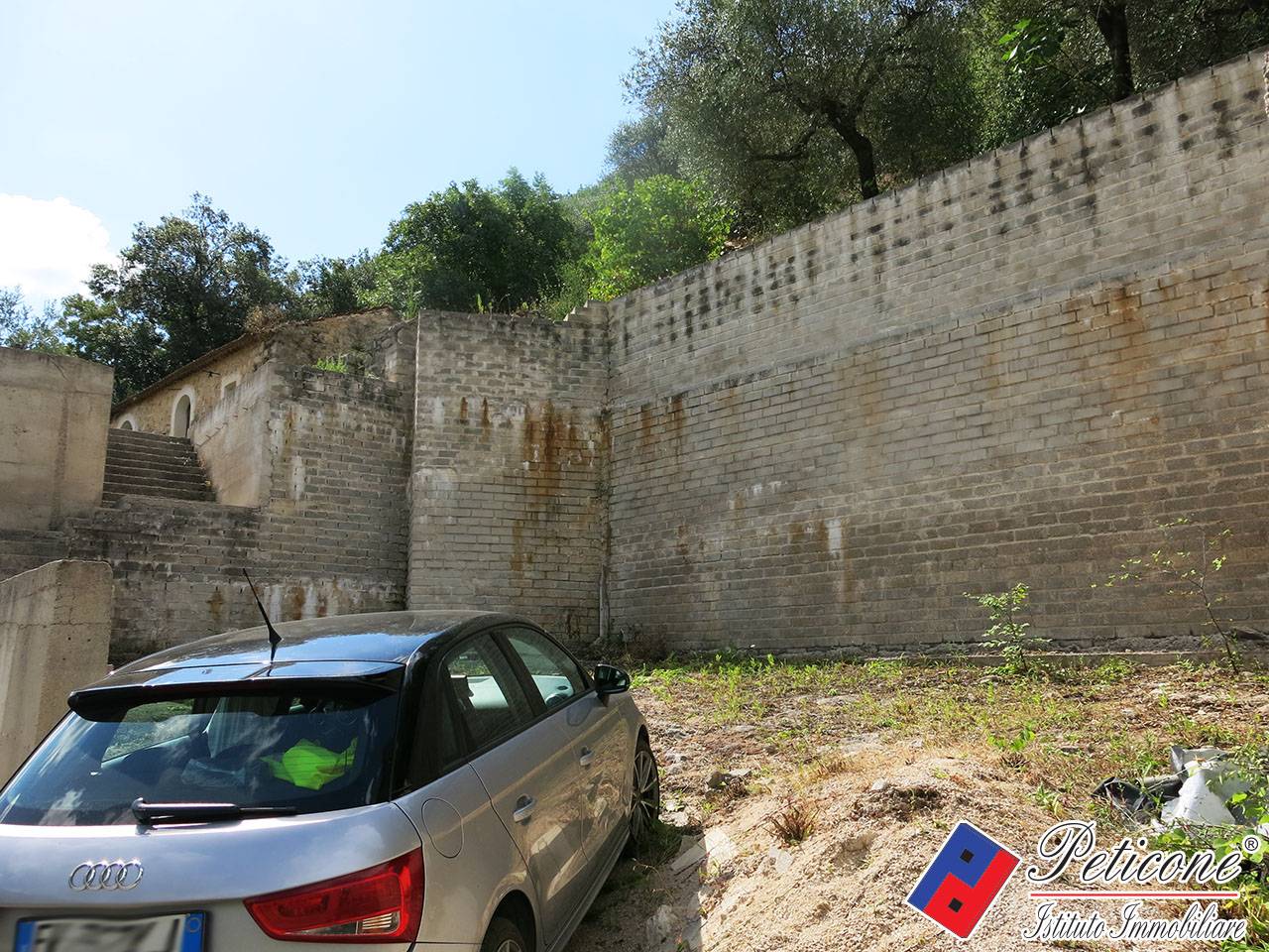 Stabile-Palazzo in vendita a Fondi, Semicentro