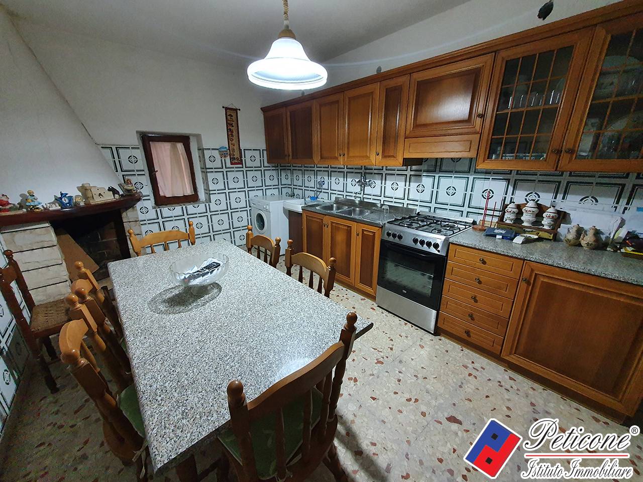 Appartamento in vendita a Fondi, Centro storico