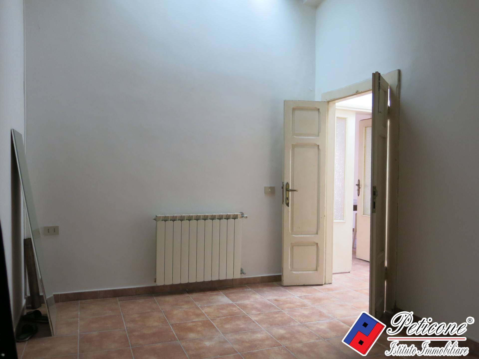 Appartamento in vendita a Fondi, Centro storico