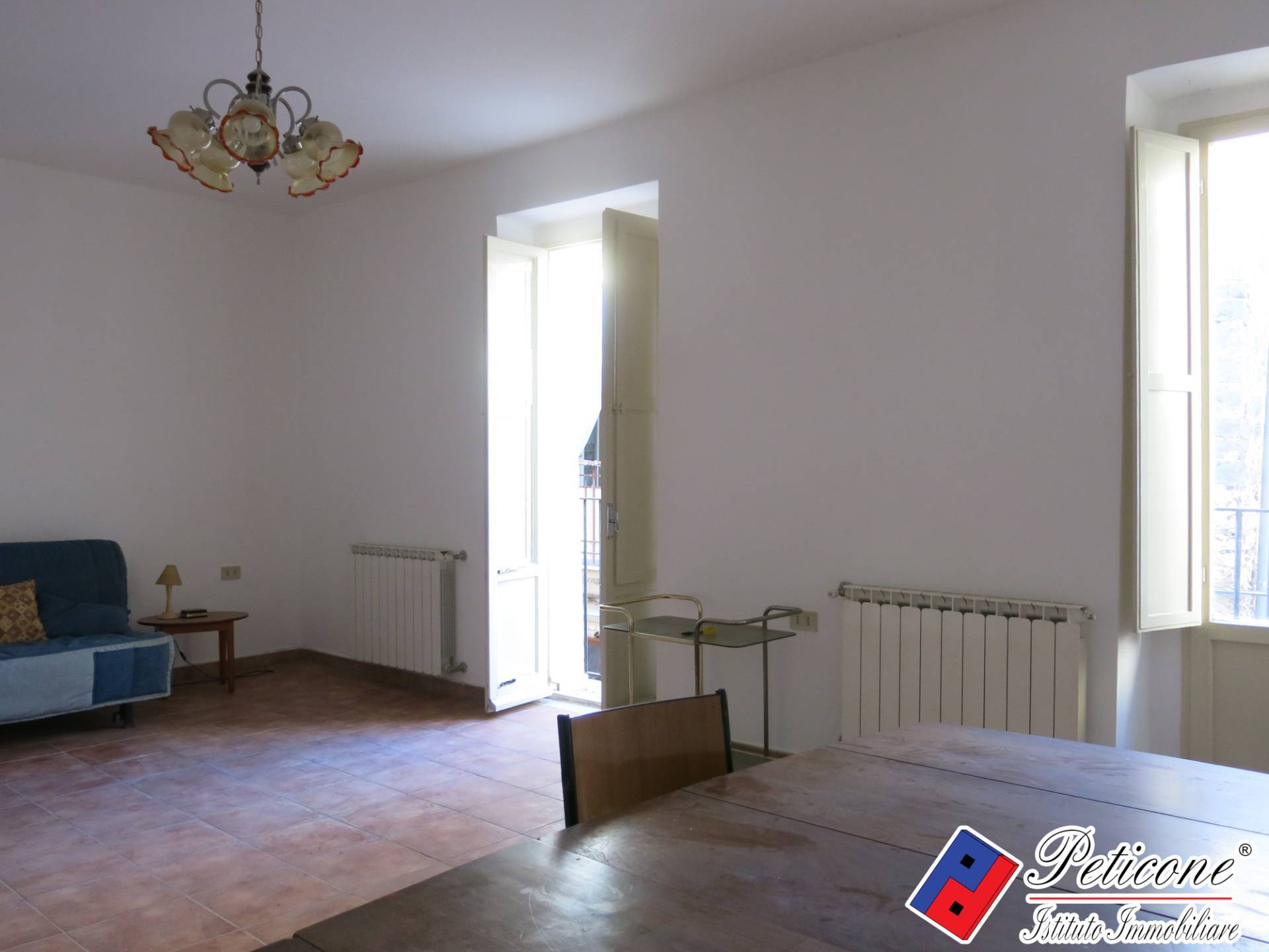 Appartamento in vendita a Fondi, Centro storico