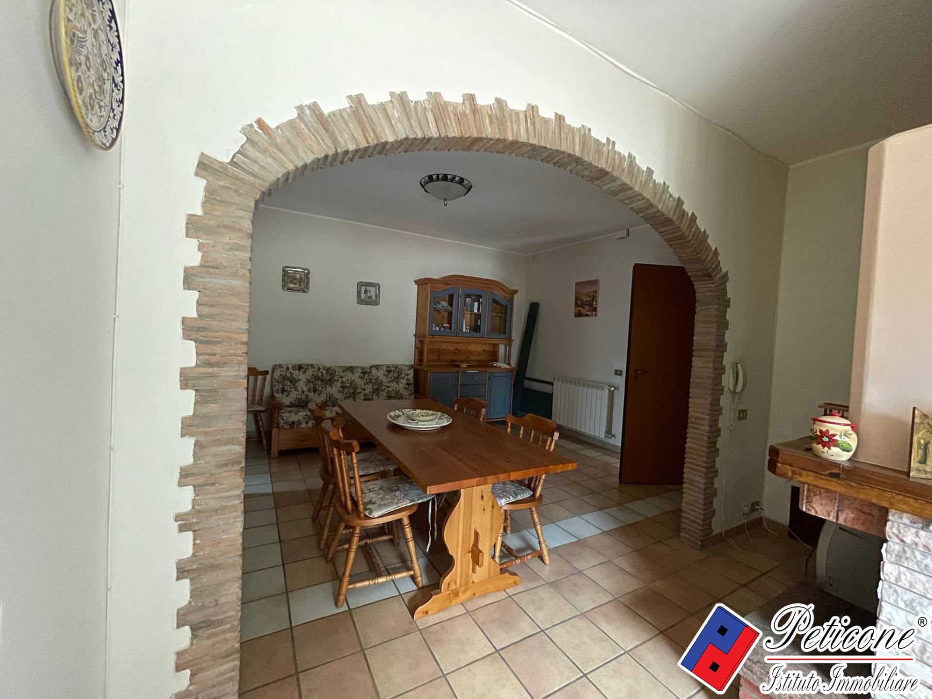 Appartamento in vendita a Campodimele, Centro