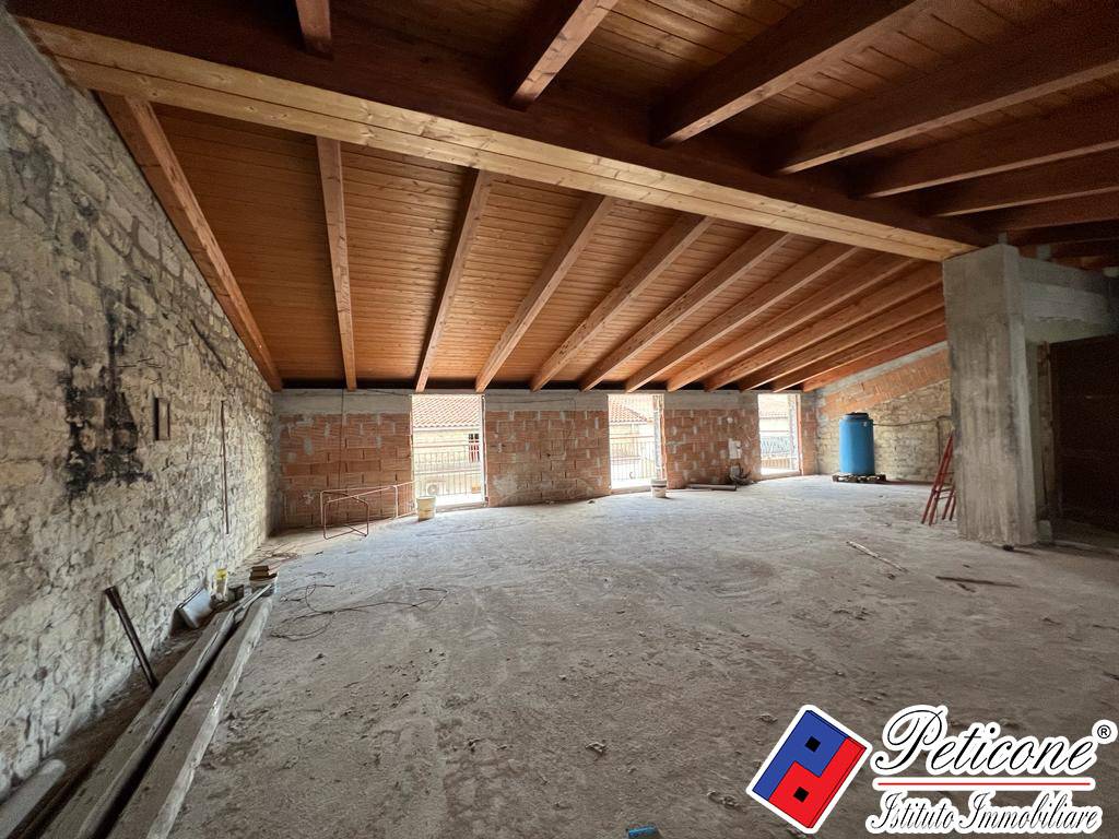 Appartamento in vendita a Fondi, Centro