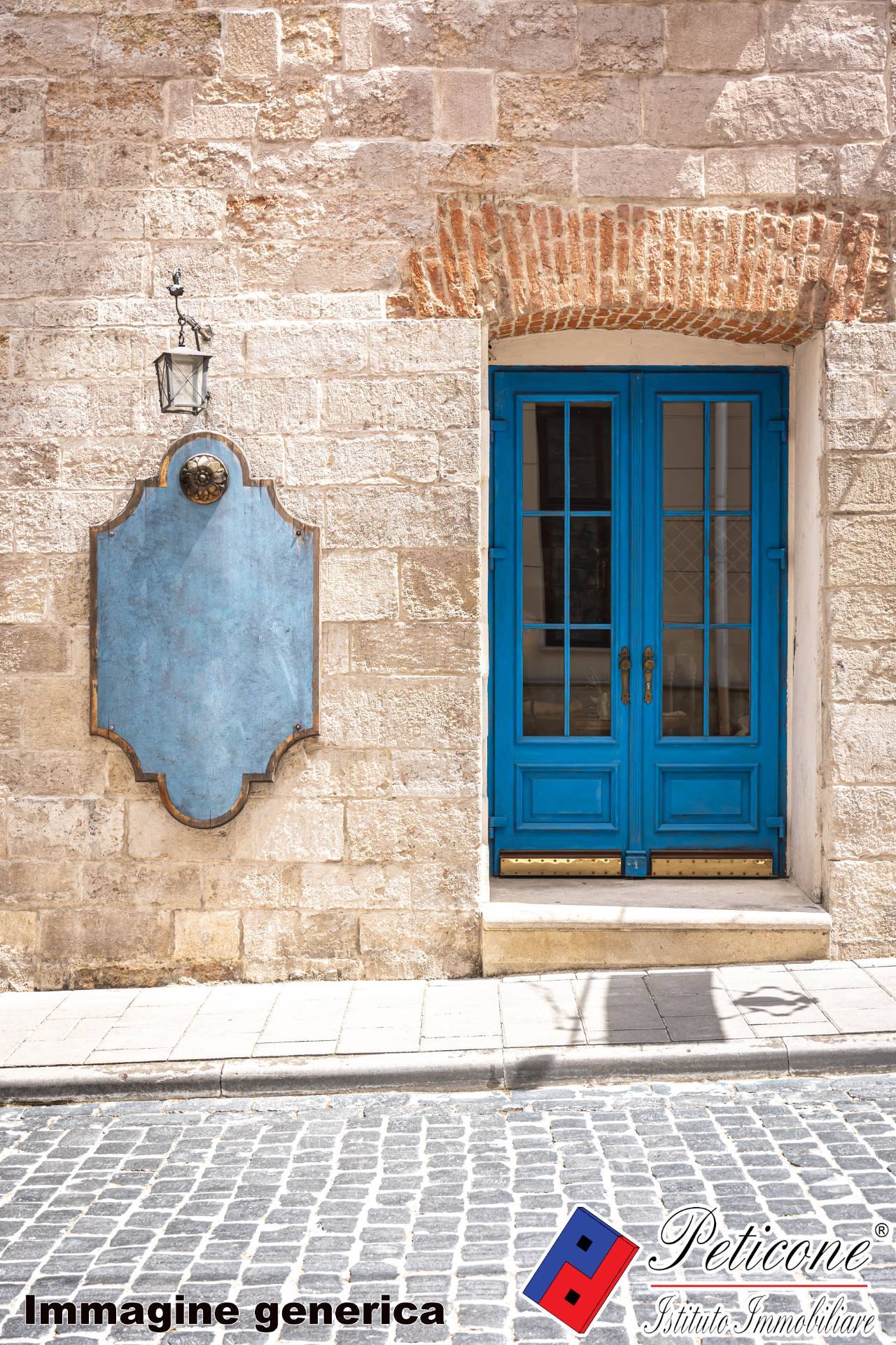 Locale in vendita a Fondi