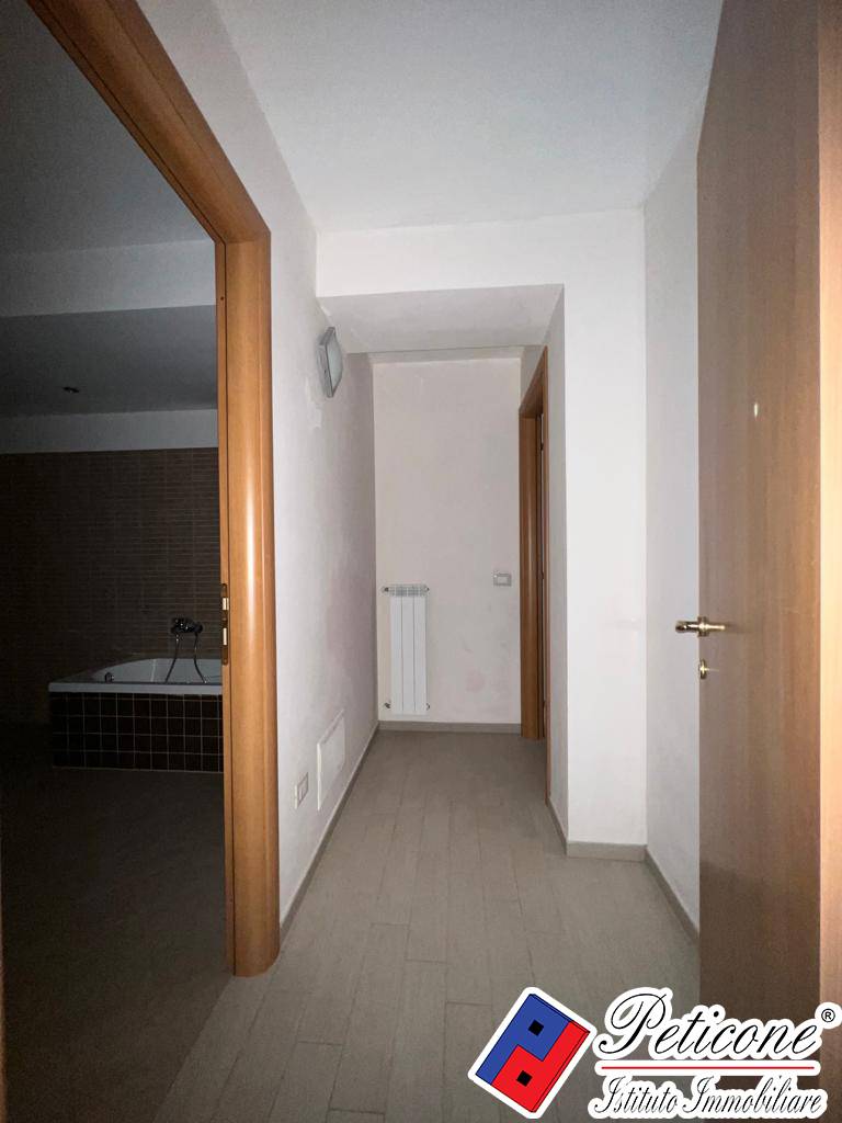 Villa in vendita a Lenola, Semicentro