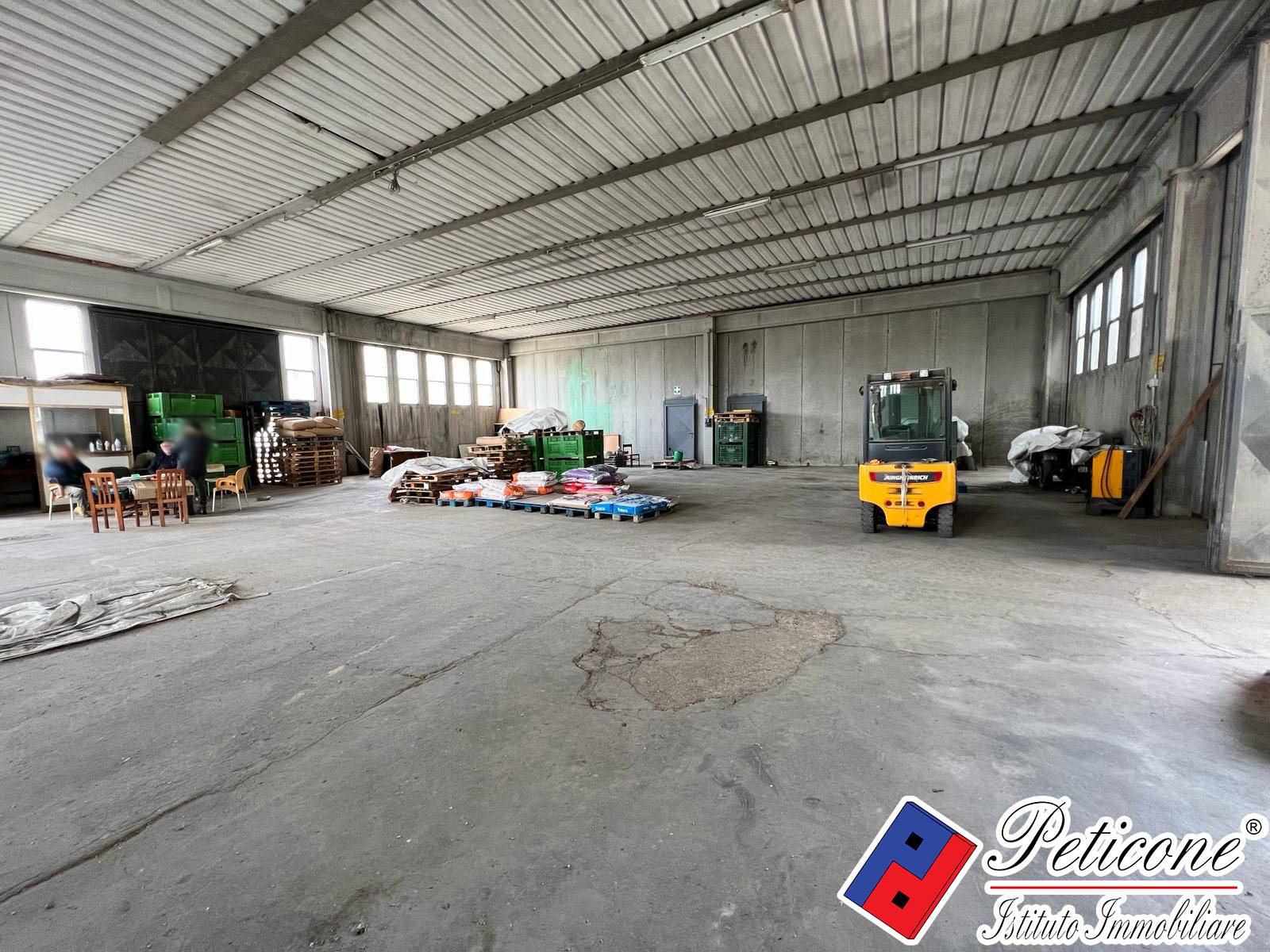 Locale in vendita a Monte San Biagio, Semicentro