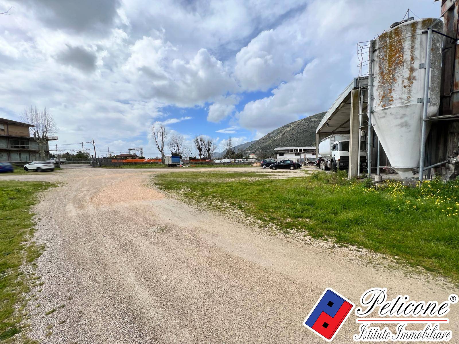 Locale in vendita a Monte San Biagio, Semicentro