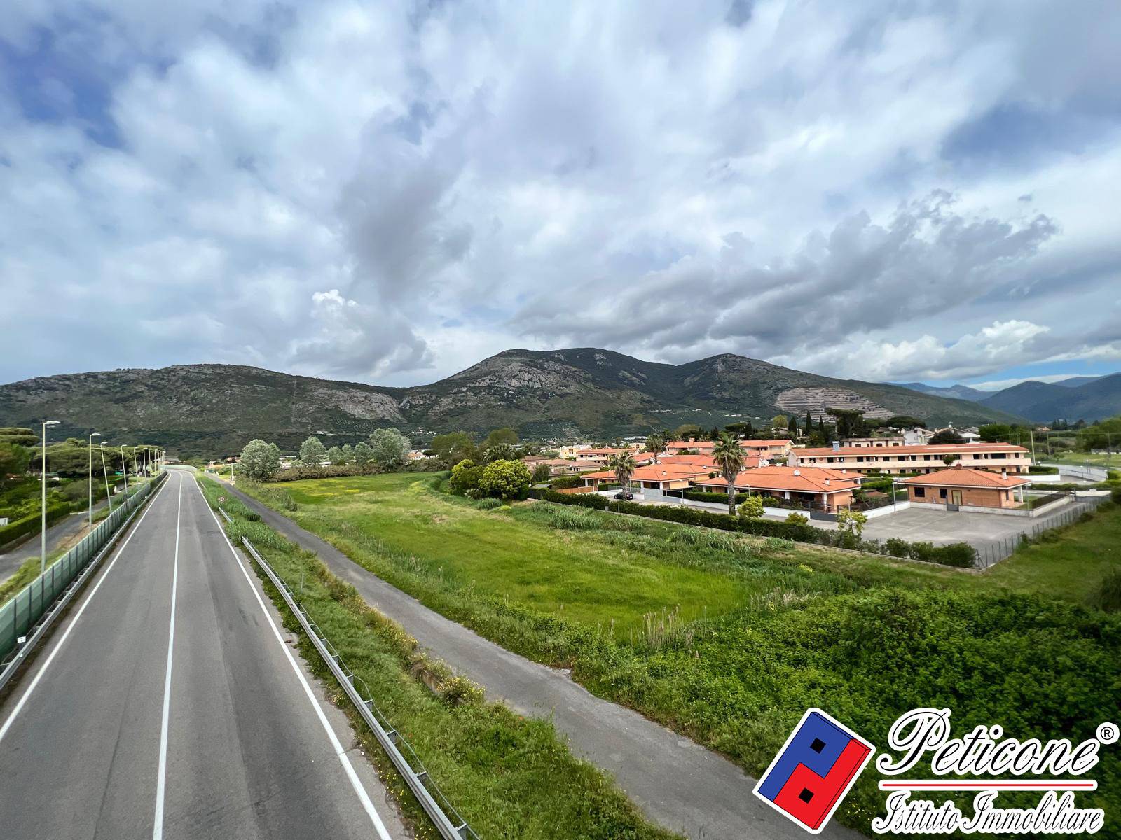 Terreno agricolo in vendita a Fondi, Salto di Fondi