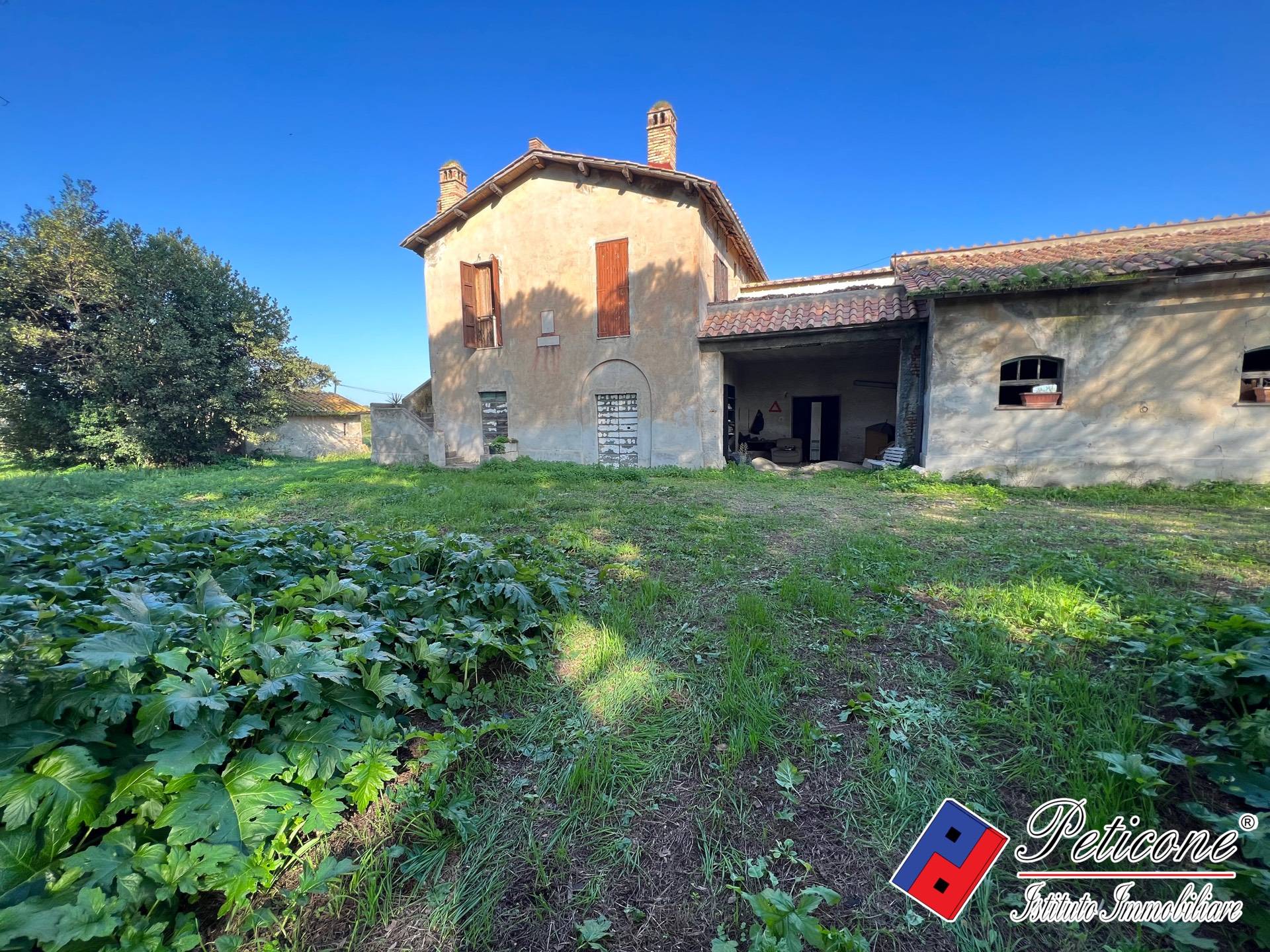 Stabile-Palazzo in vendita a Ladispoli, Marina San Nicola