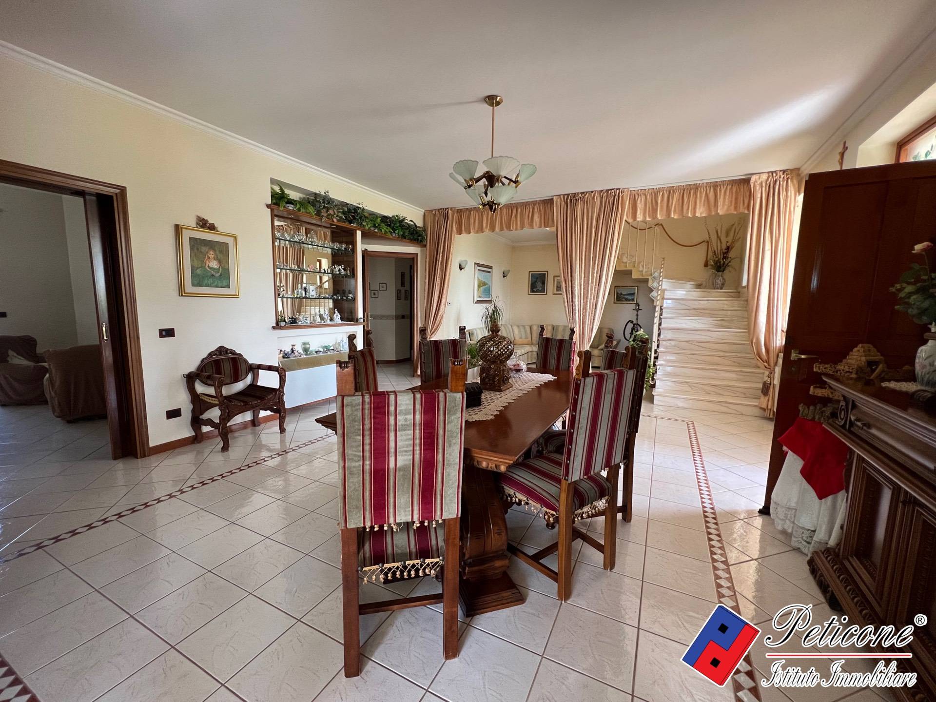 Villa in vendita a Fondi