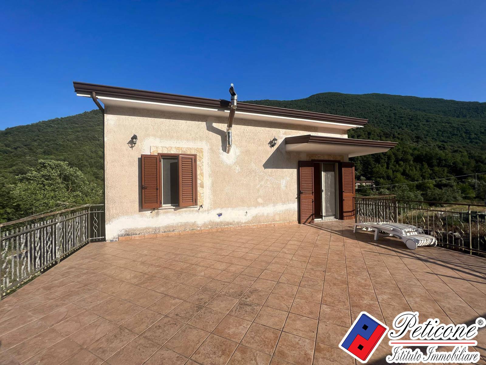 Appartamento in affitto a Lenola, Centro