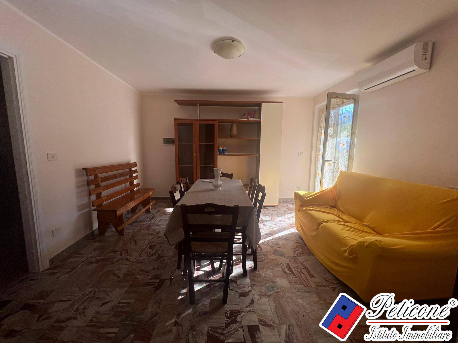 Appartamento in affitto a Lenola, Centro