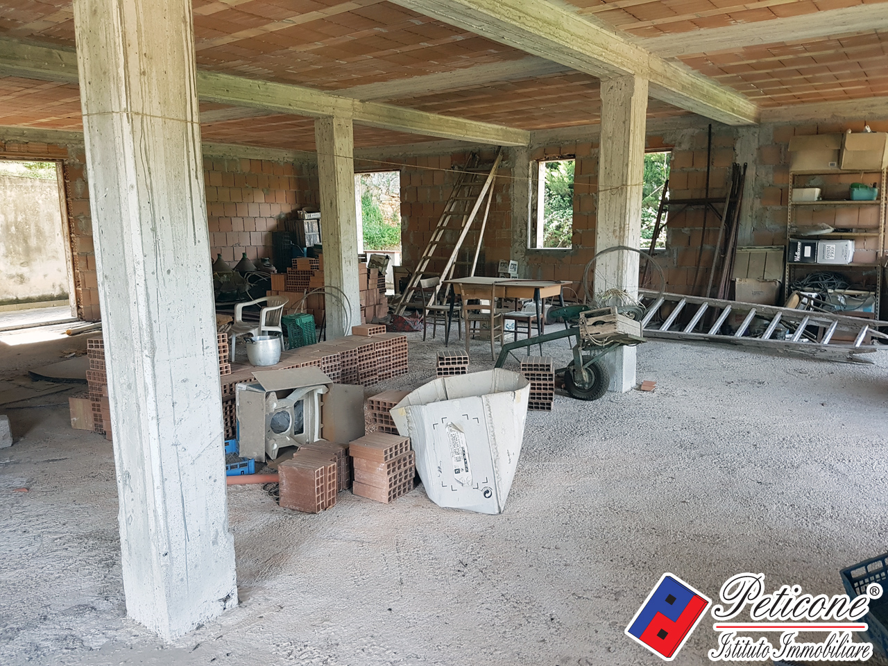 Villa in vendita a Lenola, Centro