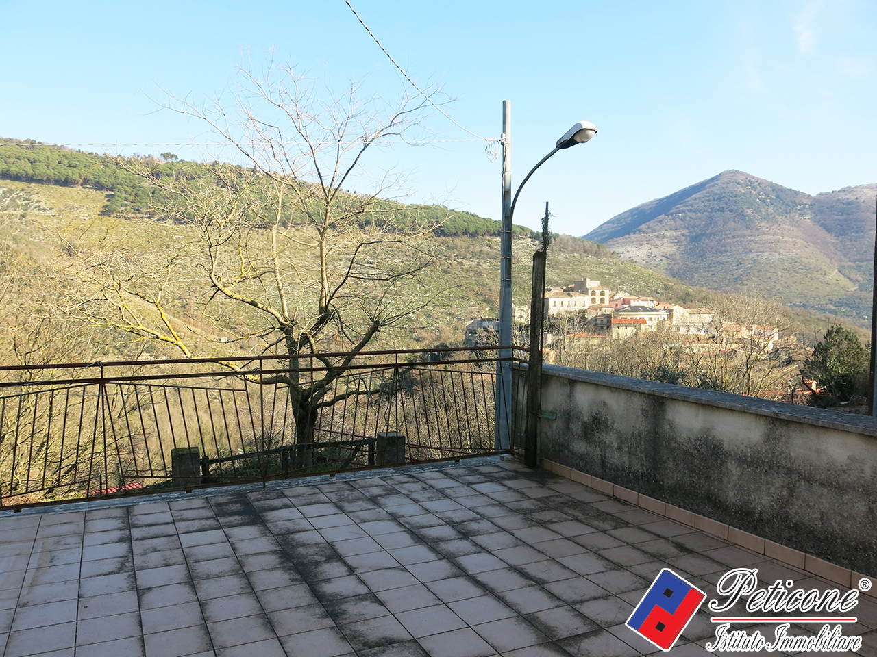 Appartamento in vendita a Lenola, Centro