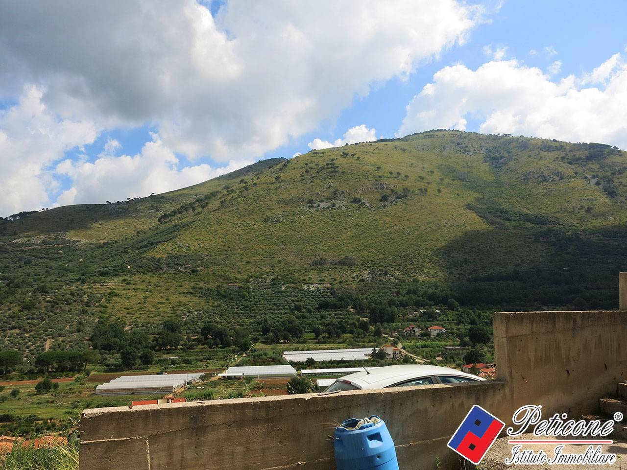 Stabile-Palazzo in vendita a Fondi, Semicentro