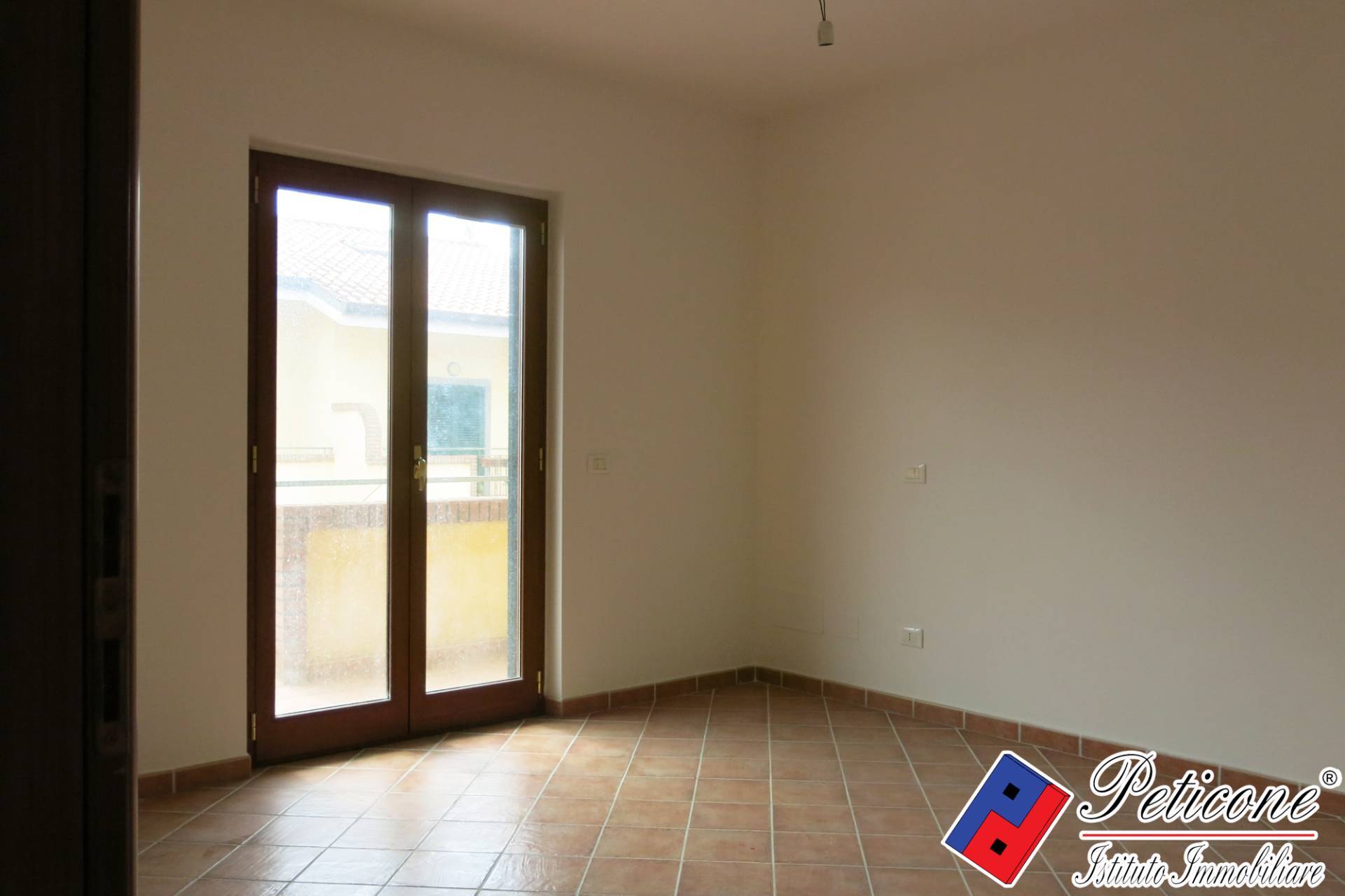 Villa in vendita a Fondi, Semicentro