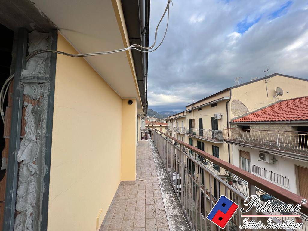 Appartamento in vendita a Fondi, Centro