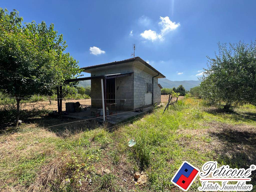 Stabile-Palazzo in vendita a Fondi, Semicentro