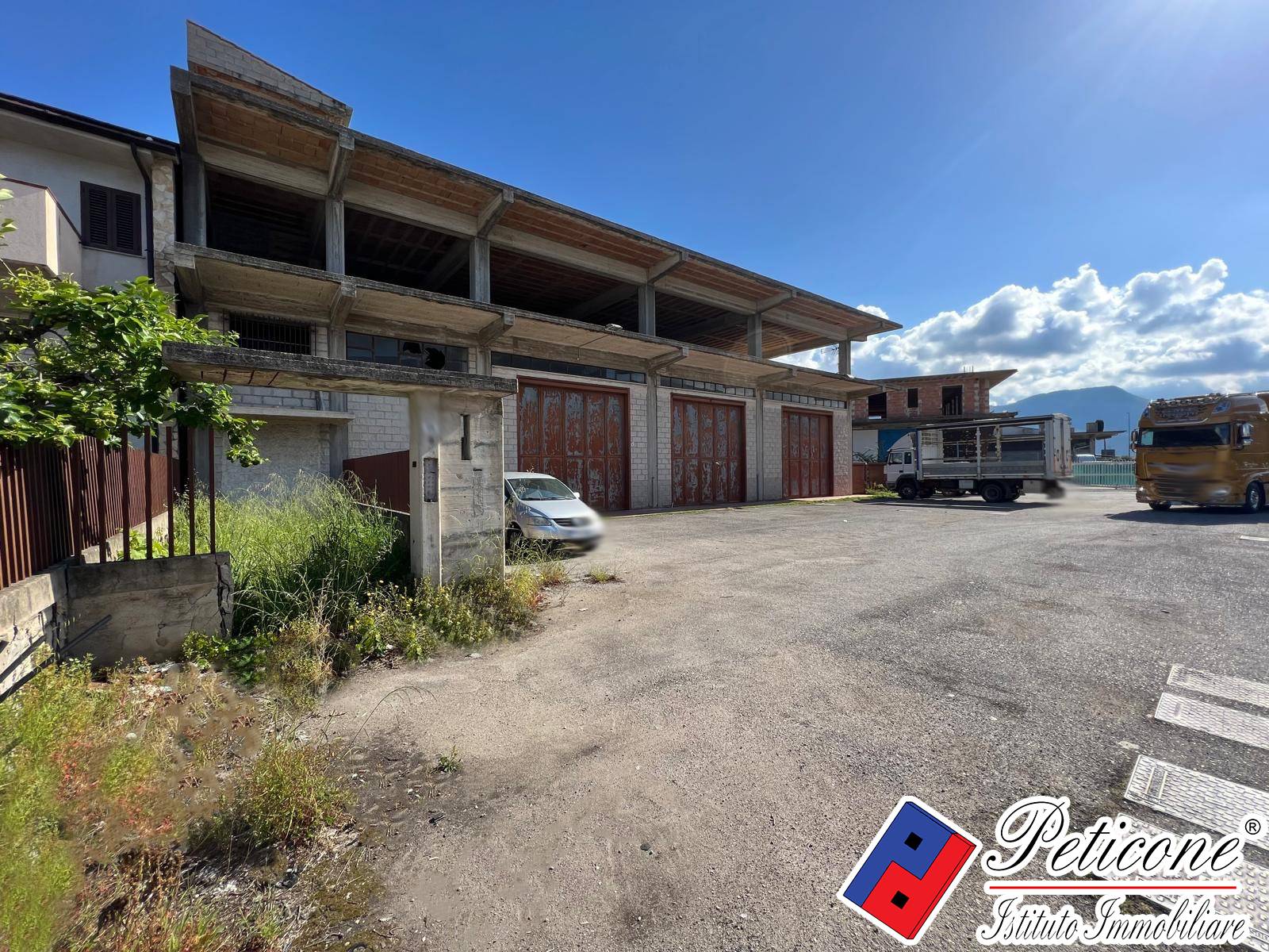 Capannone in vendita a Fondi, Semicentro