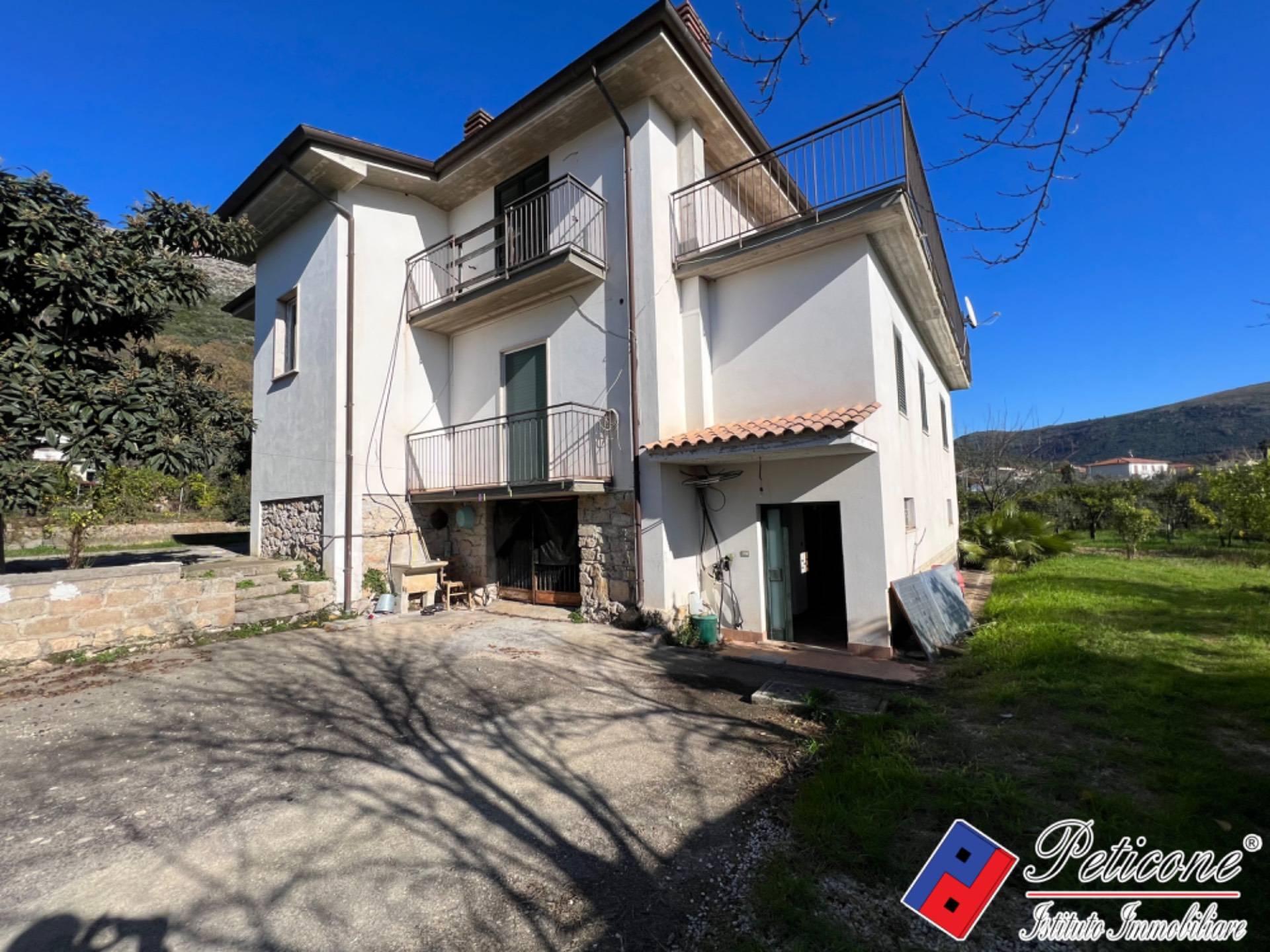 Villa in vendita a Fondi