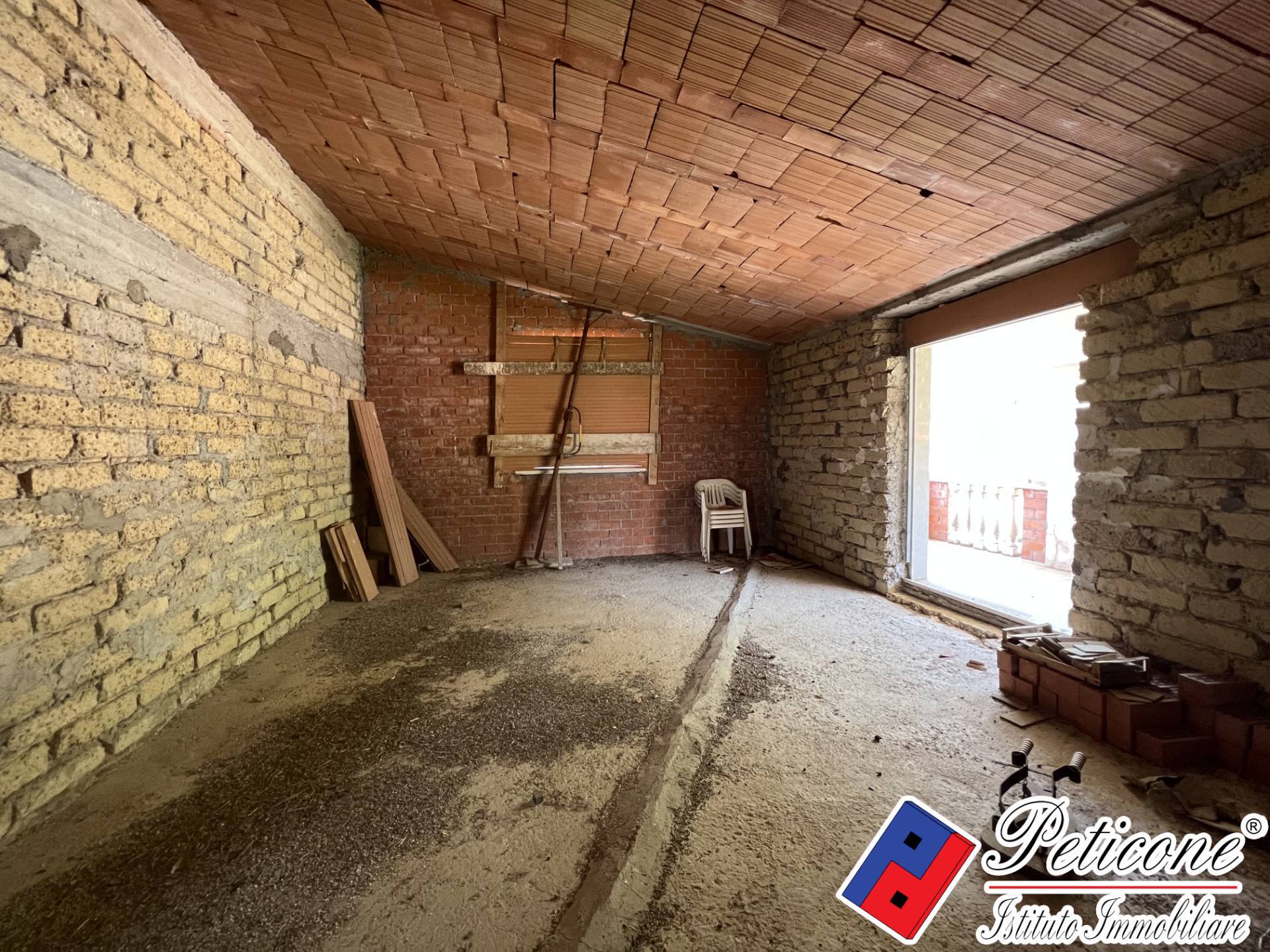 Appartamento in vendita a Fondi, Centro