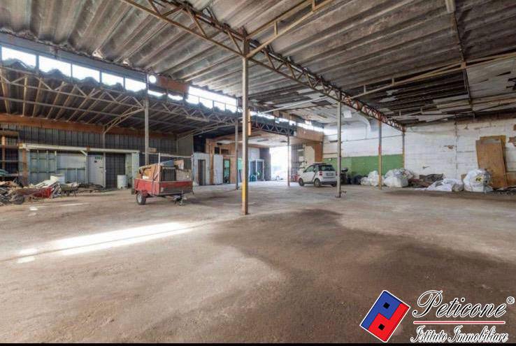 Capannone in vendita a Roma, Massimina
