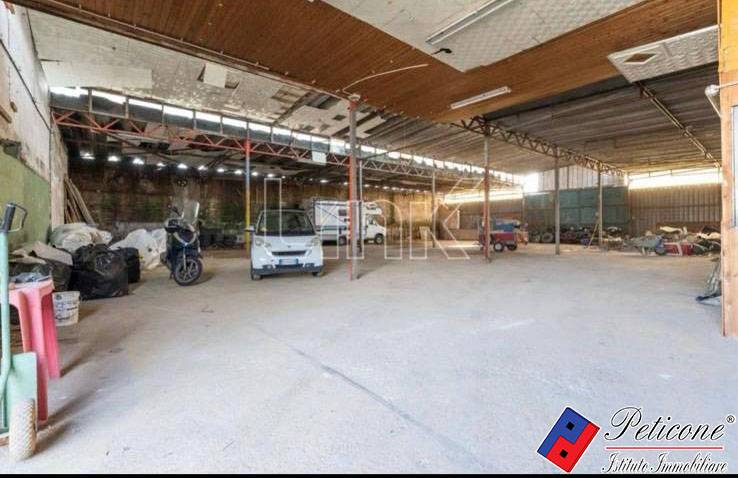 Capannone in vendita a Roma, Massimina