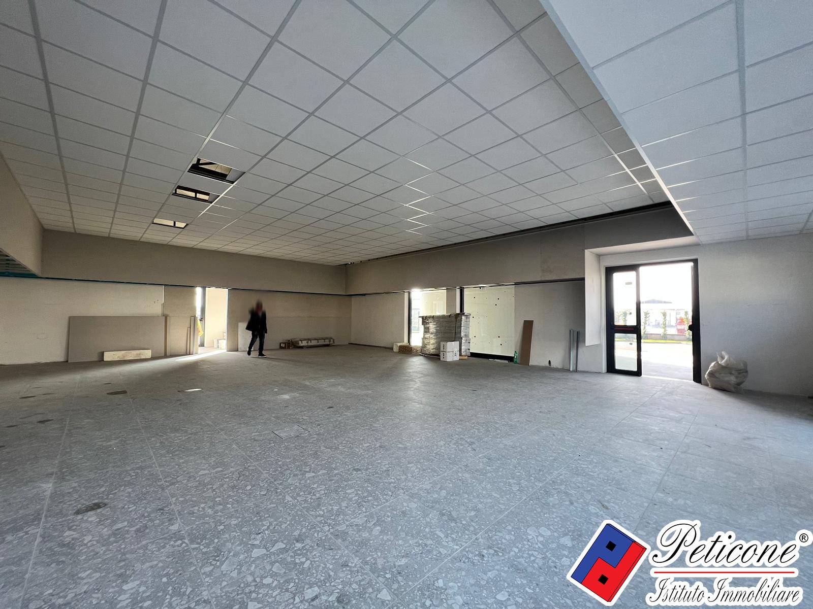 Locale in affitto a Fondi, Centro