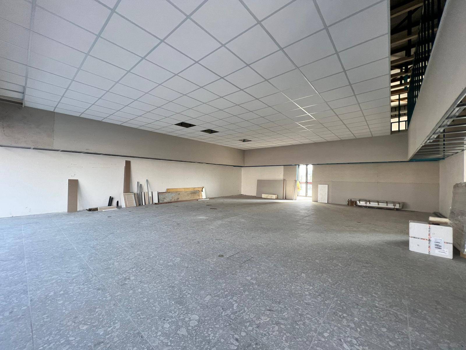 Locale in affitto a Fondi, Centro