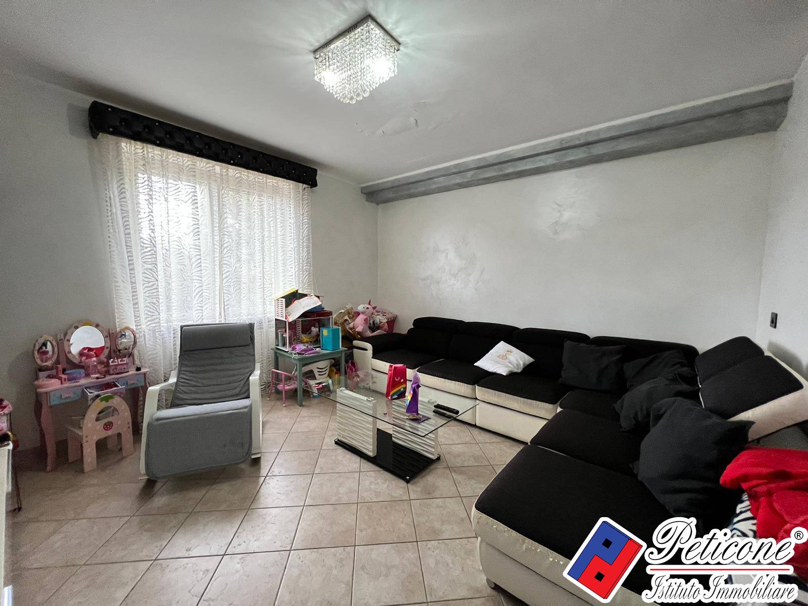 Appartamento in vendita a Lenola, Semicentro