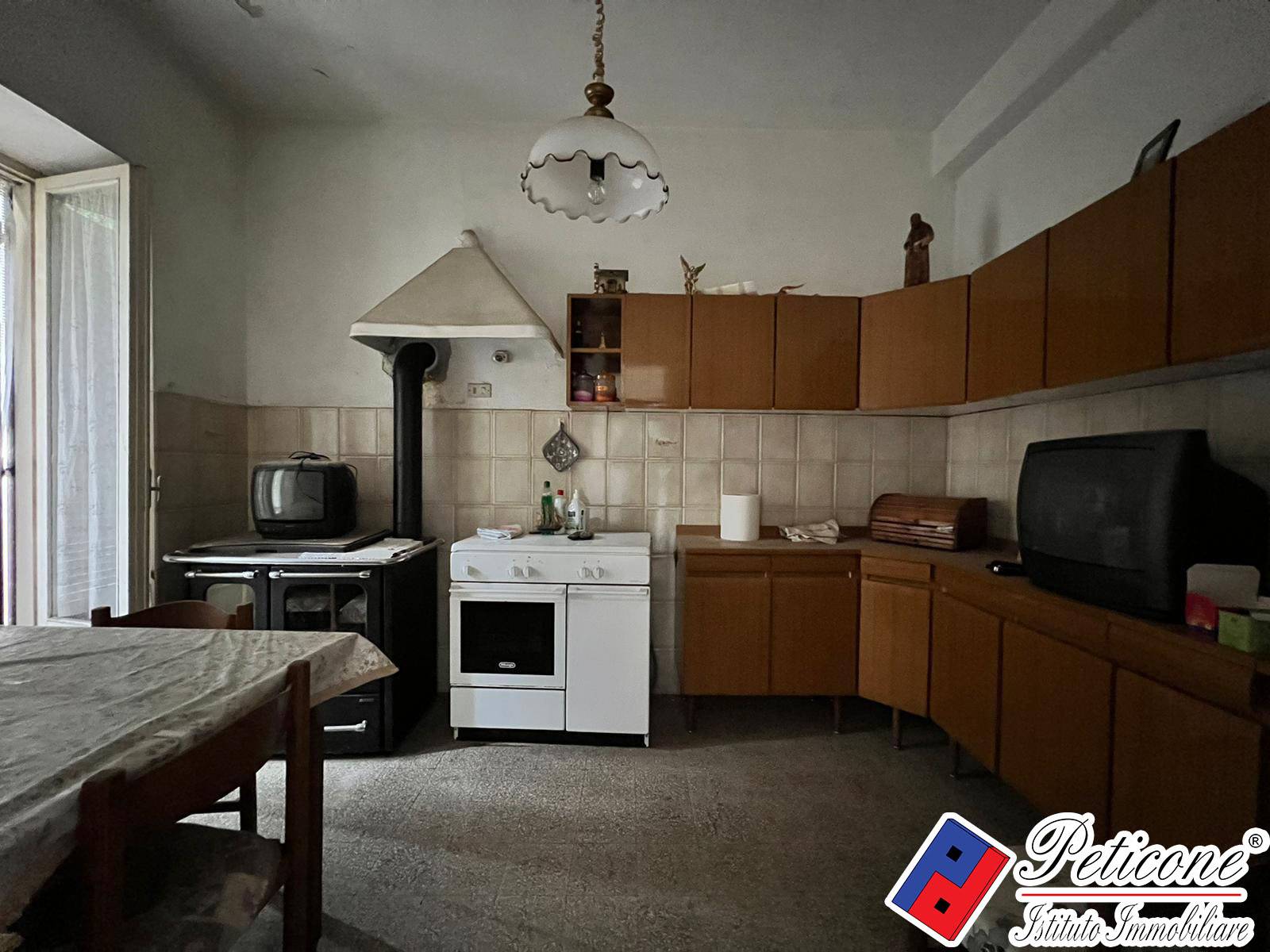 Stabile-Palazzo in vendita a Campodimele, Centro