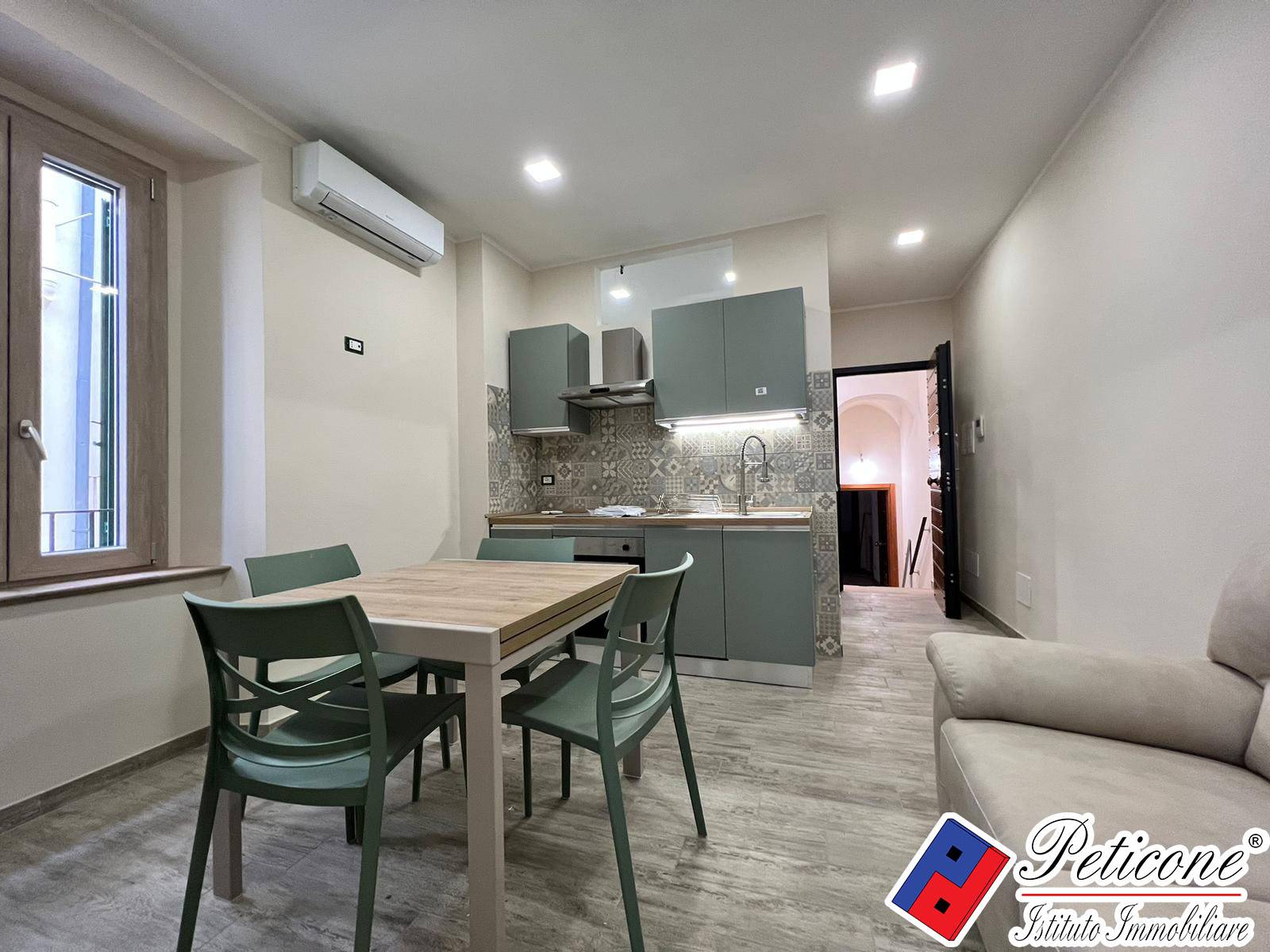 Appartamento in affitto a Fondi, Centro storico