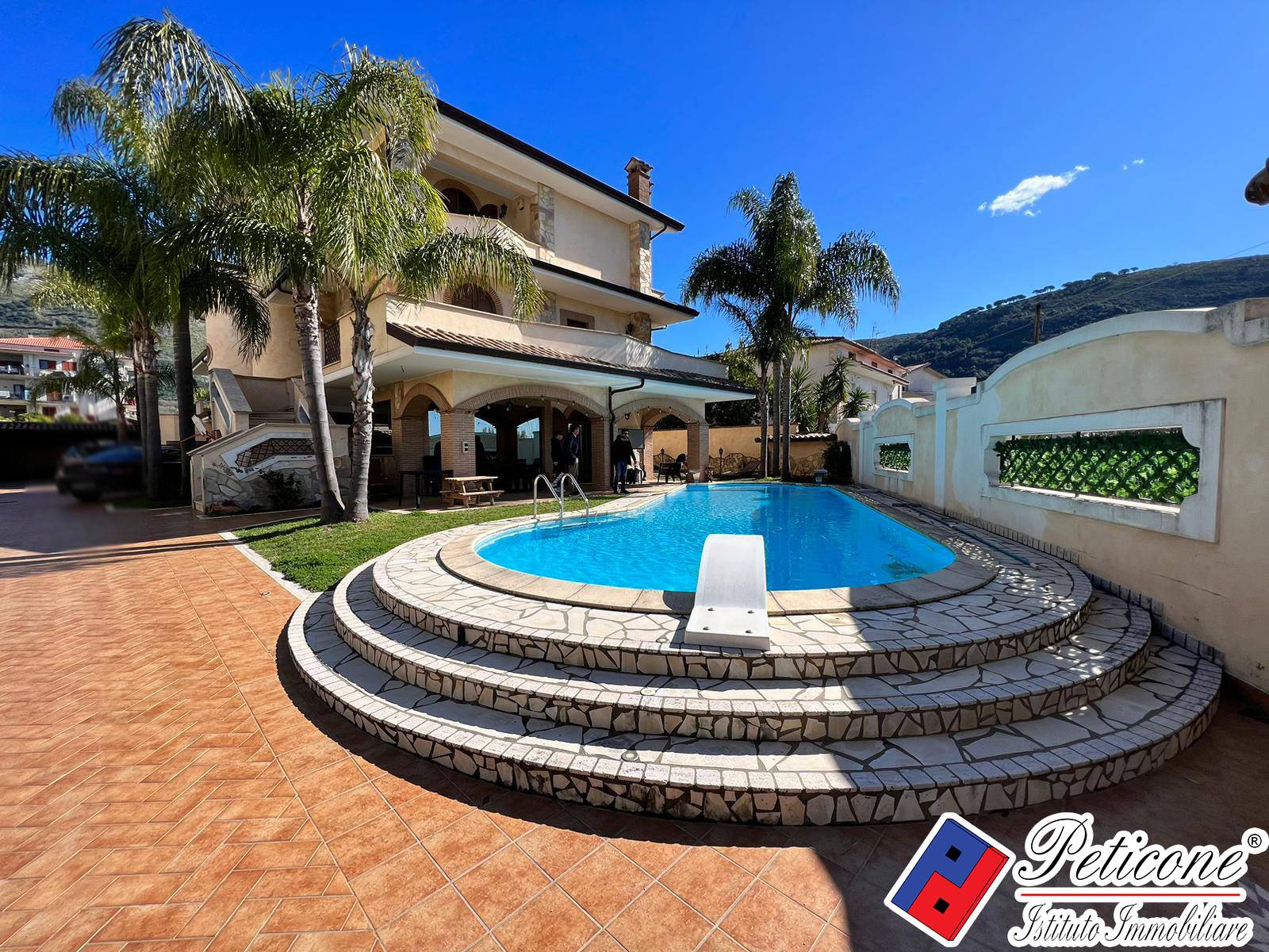 Villa in vendita a Fondi, Querce