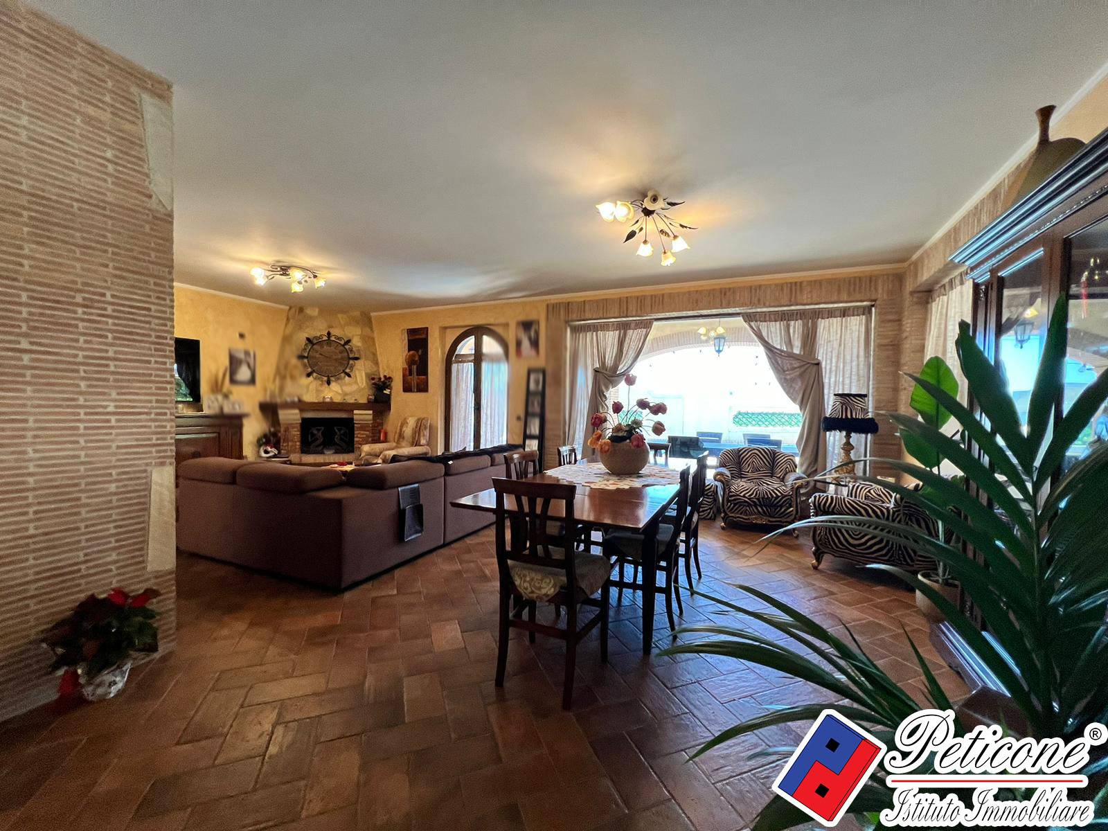 Villa in vendita a Fondi, Querce