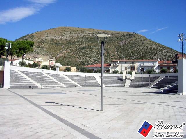 Appartamento in vendita a Fondi, Centro