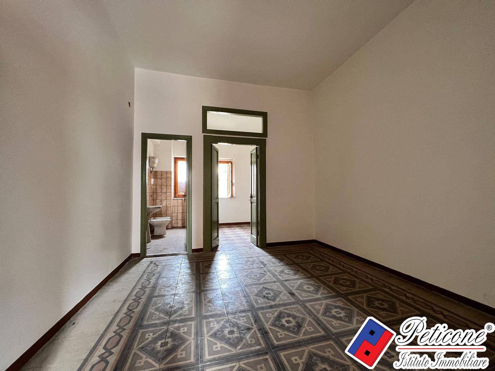 Appartamento in vendita a Fondi, Centro