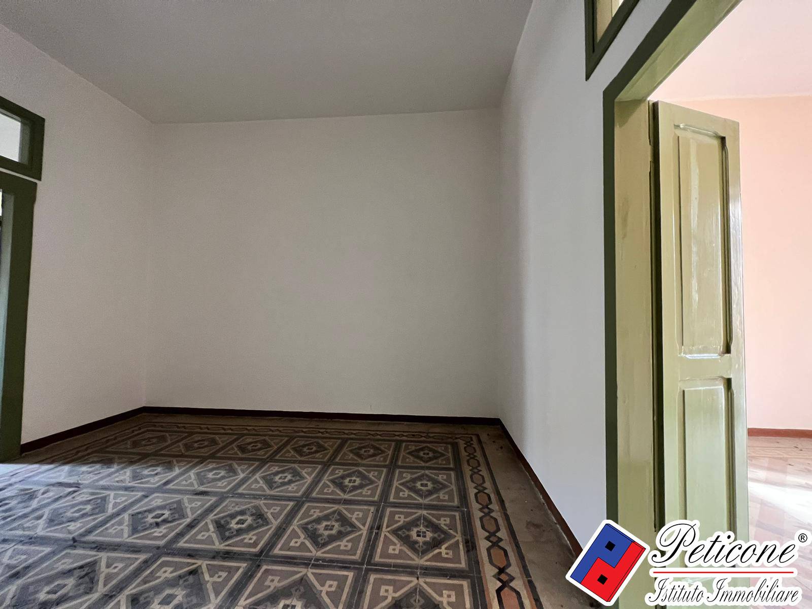 Appartamento in vendita a Fondi, Centro