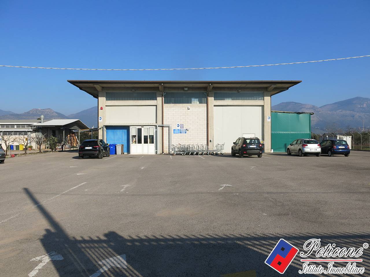 Locale in affitto a Fondi, Semicentro