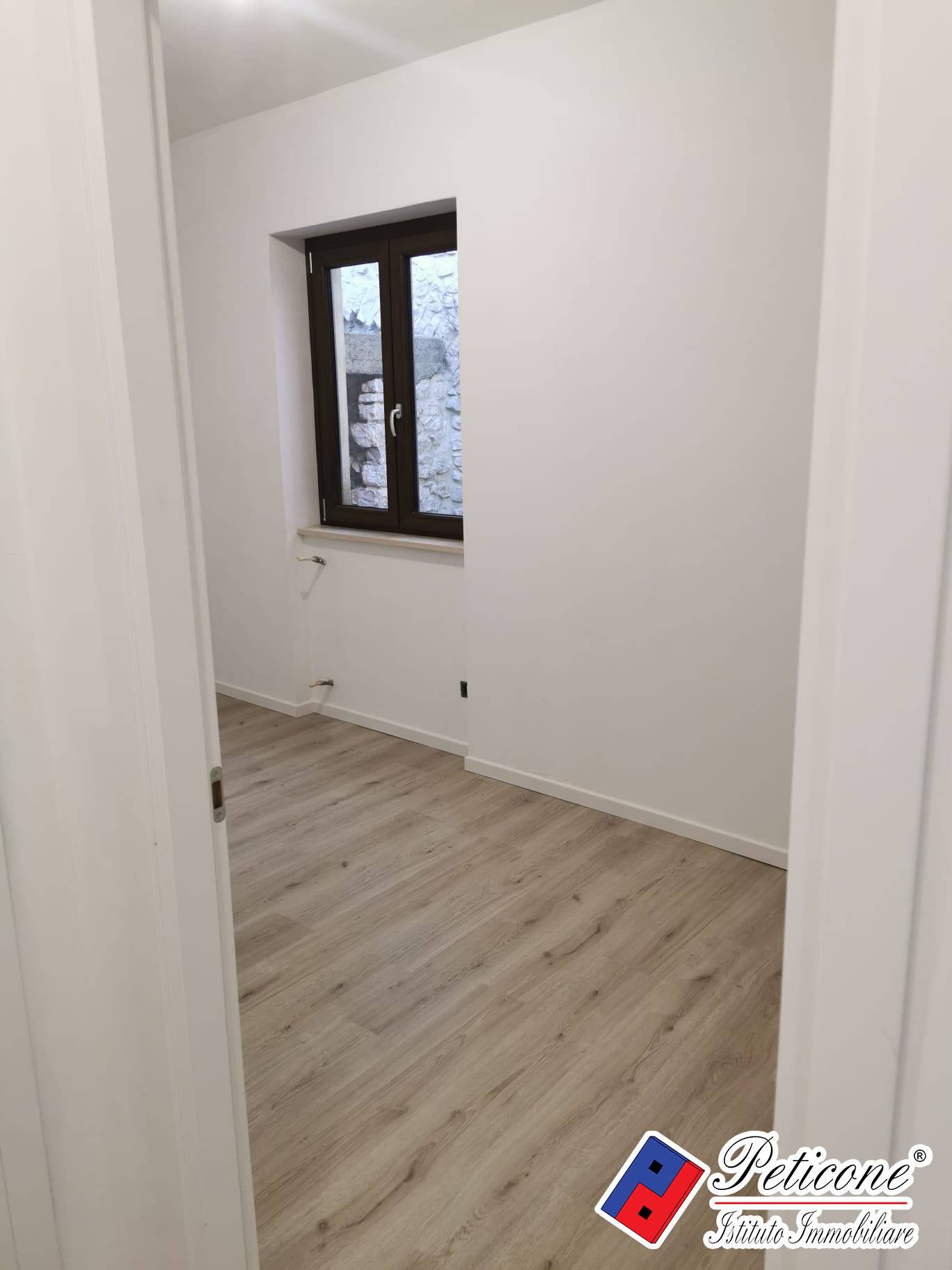 Appartamento in vendita a Lenola, Centro