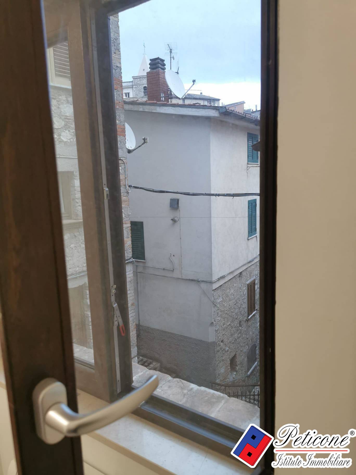 Appartamento in vendita a Lenola, Centro