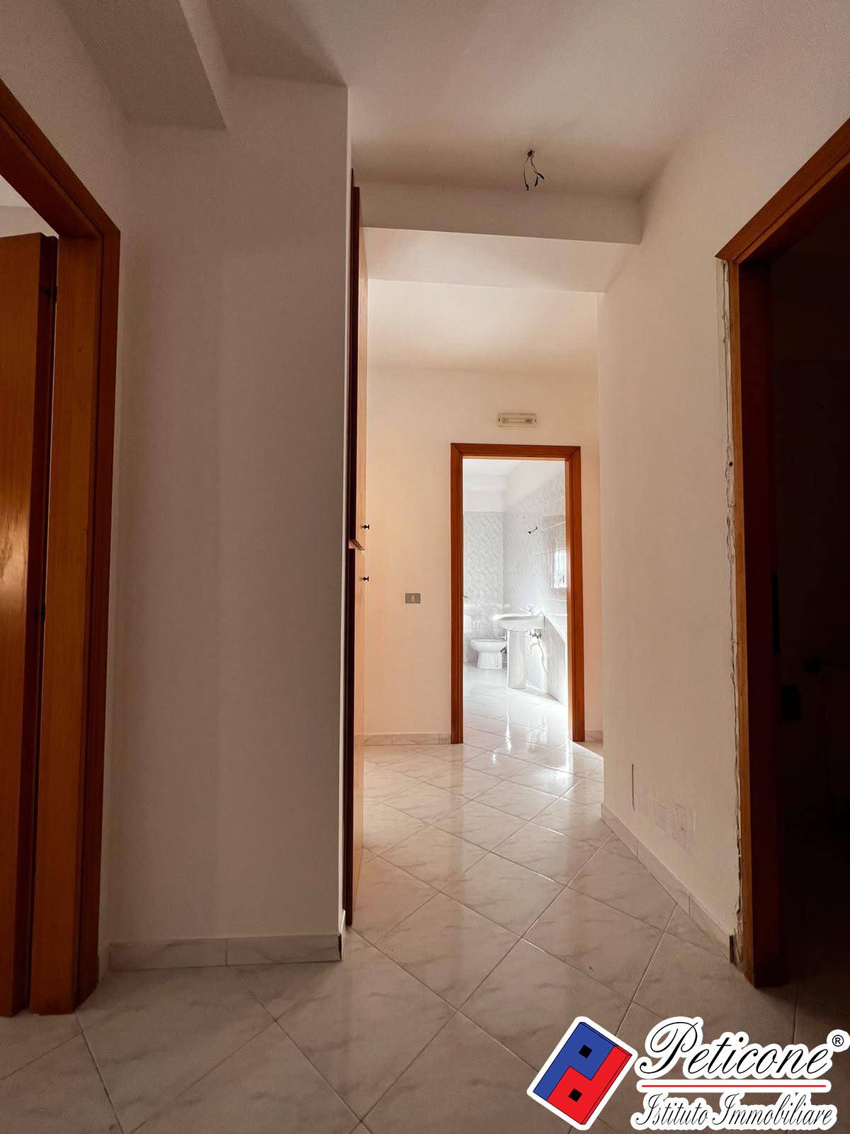 Appartamento in vendita a Fondi, Centro
