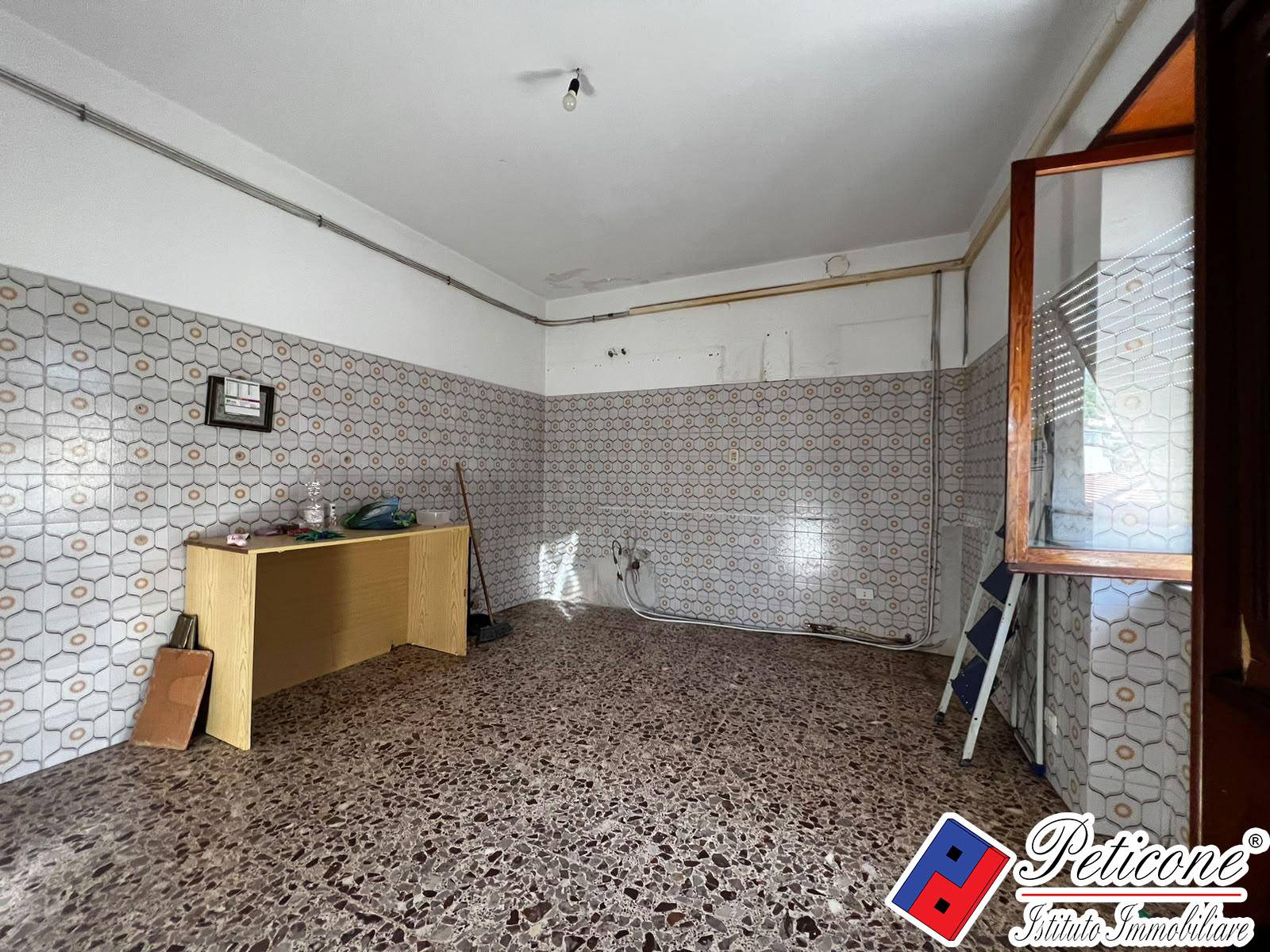 Appartamento in vendita a Fondi, Centro