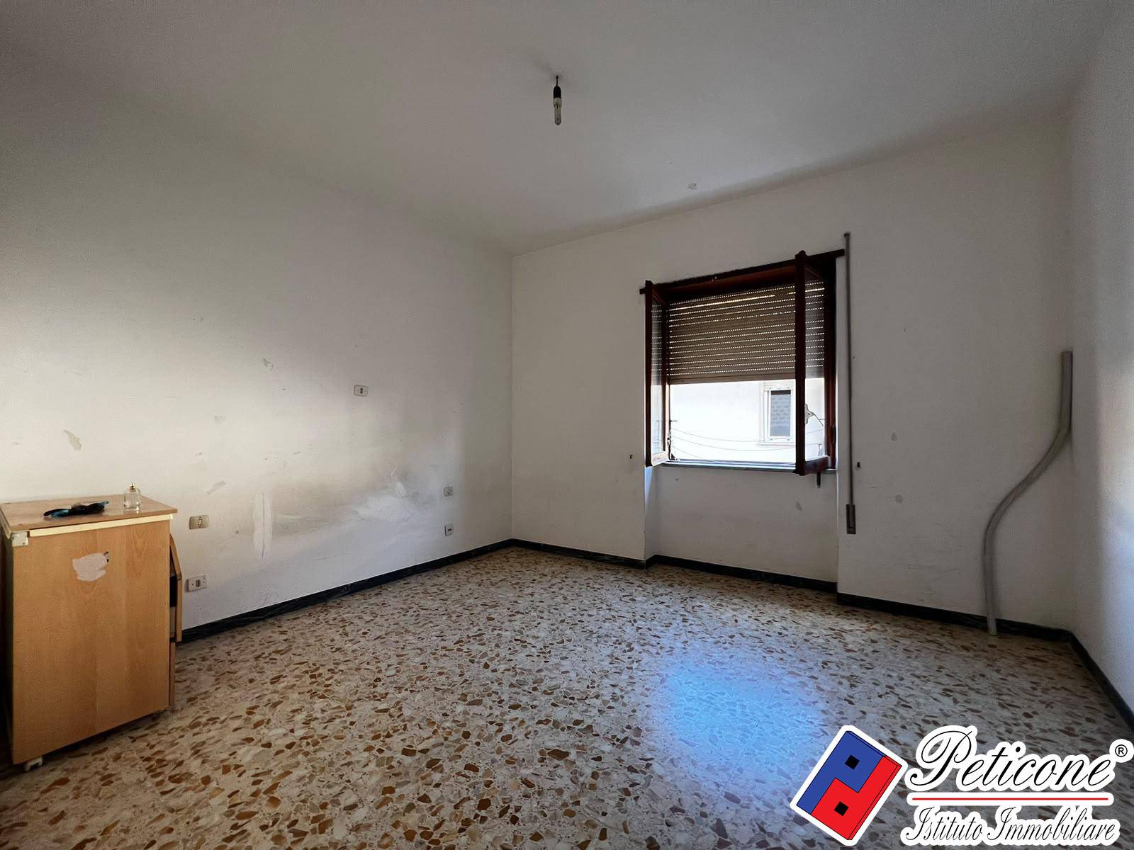 Appartamento in vendita a Fondi, Centro